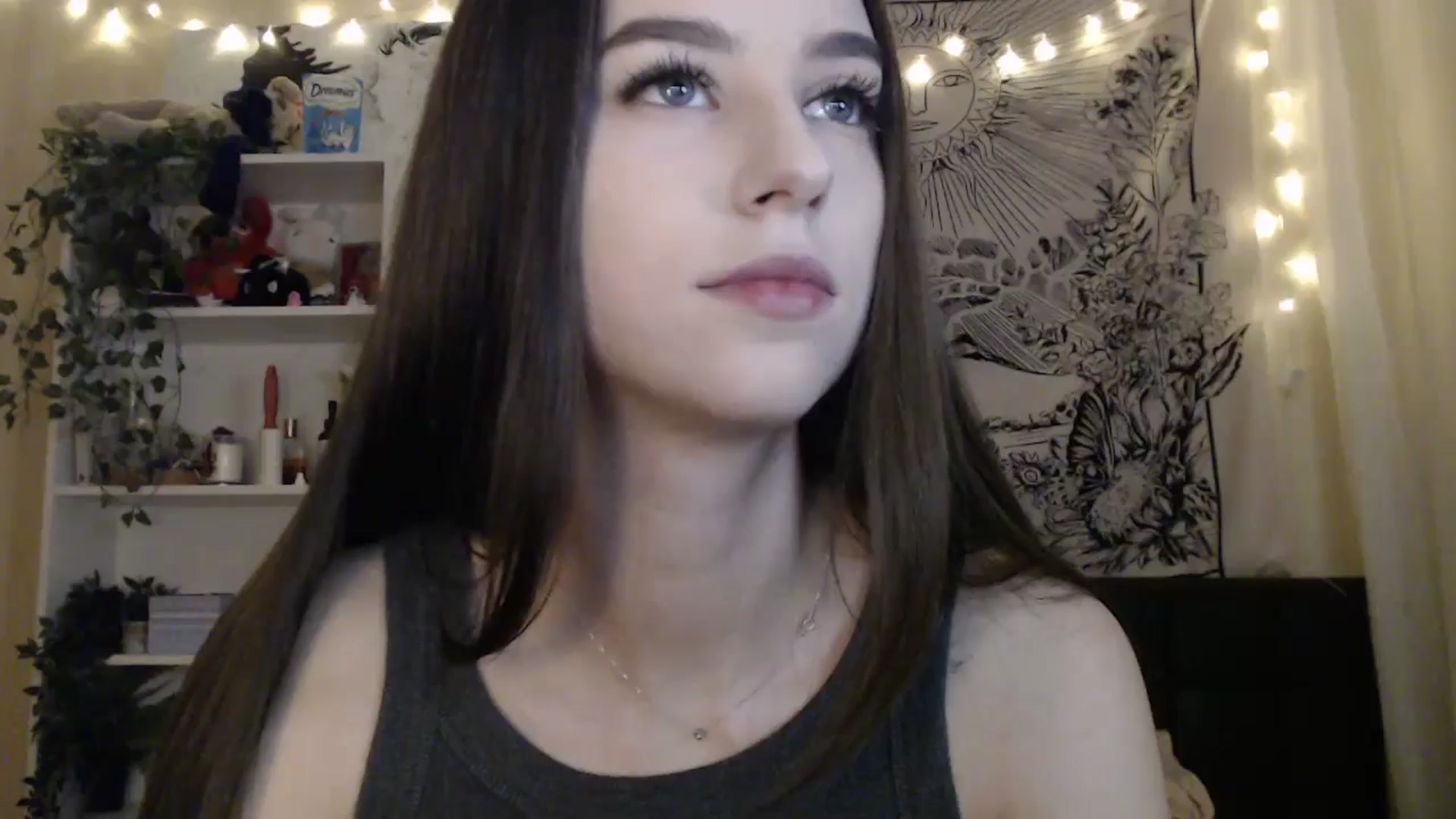 Gallery image thumbnail from ElsieF_'s myfreecams stream on, 02/20/2025, 18:12 image 1 of 20