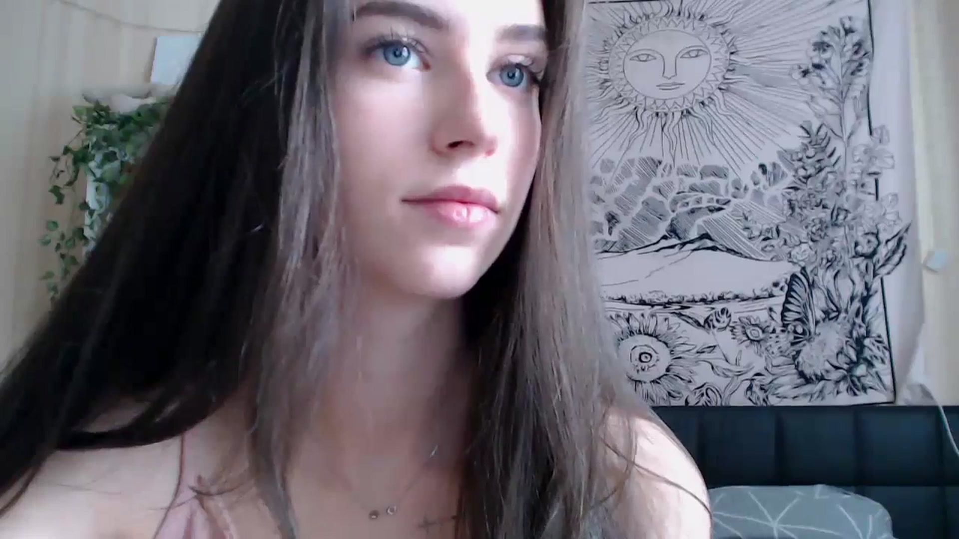 Gallery image thumbnail from ElsieF_'s myfreecams stream on, 02/28/2025, 07:59 image 5 of 20
