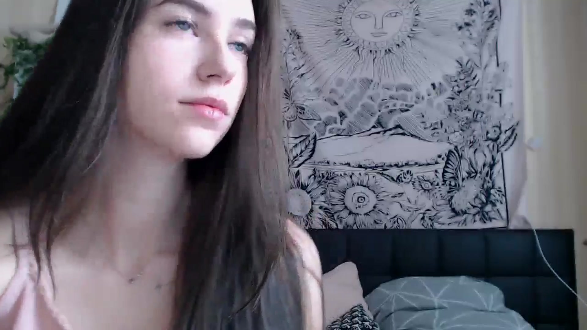 Gallery image thumbnail from ElsieF_'s myfreecams stream on, 02/28/2025, 07:59 image 4 of 20