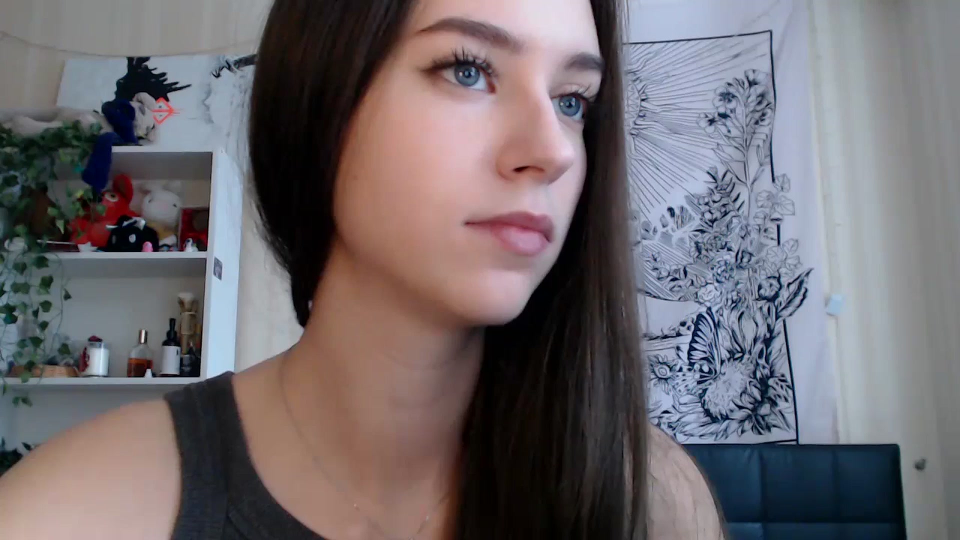 Gallery image thumbnail from ElsieF_'s myfreecams stream on, 03/03/2025, 07:51 image 9 of 20
