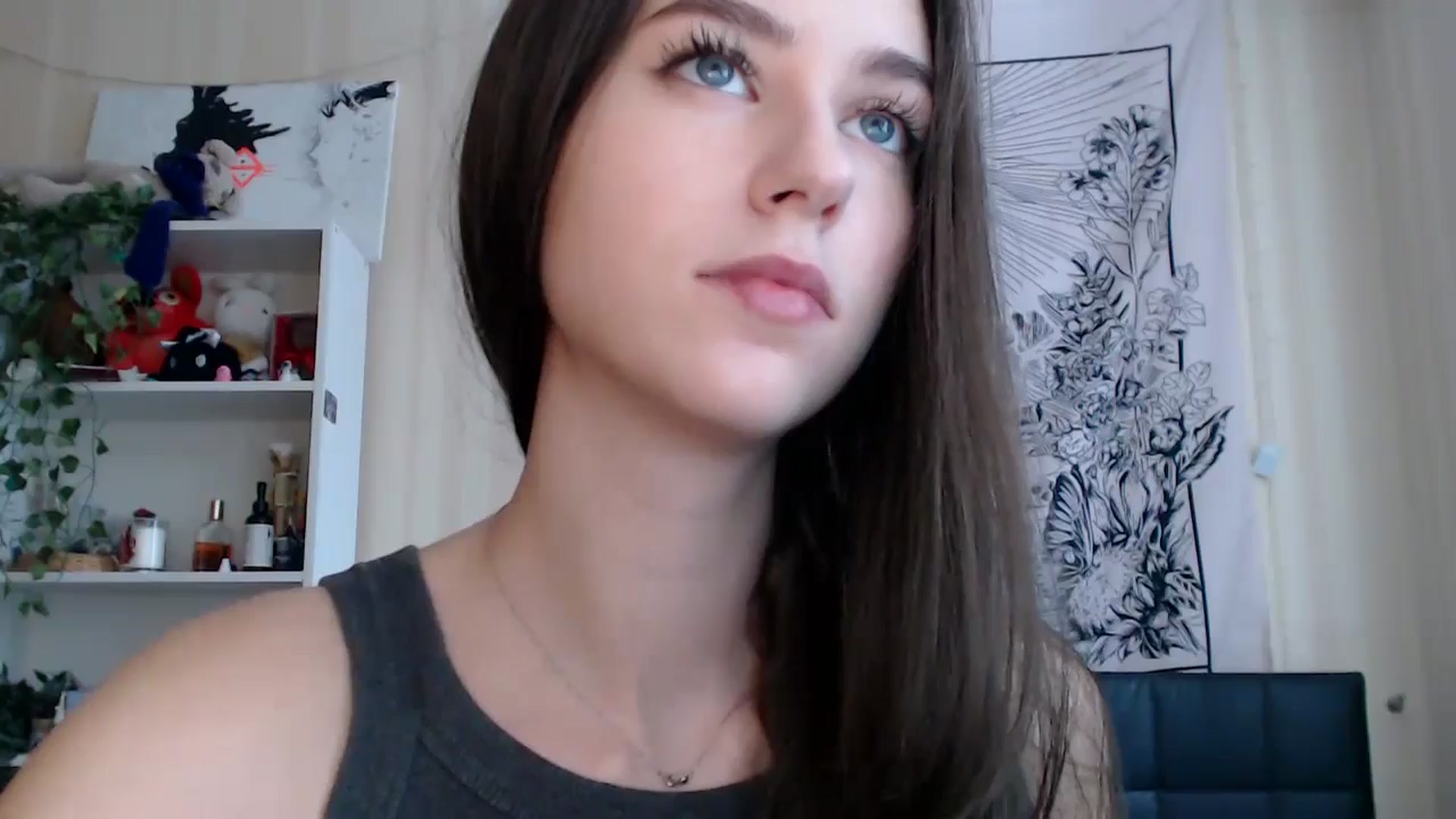 Gallery image thumbnail from ElsieF_'s myfreecams stream on, 03/03/2025, 07:51 image 7 of 20