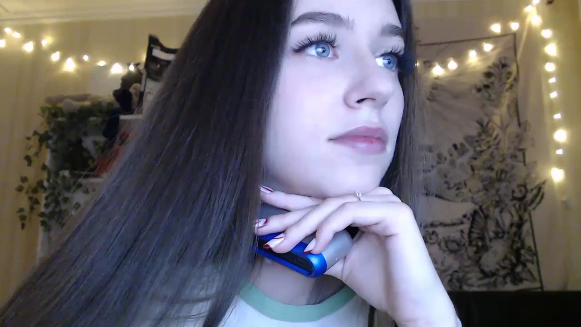 Gallery image thumbnail from ElsieF_'s myfreecams stream on, 03/13/2025, 18:56 image 11 of 20