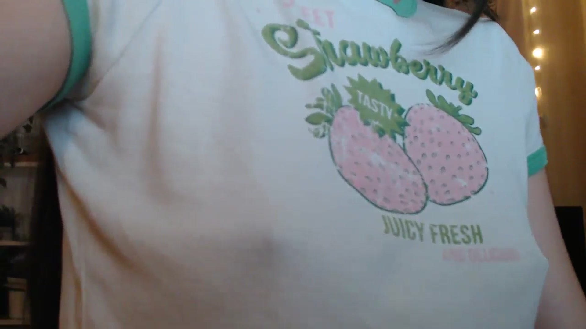 Gallery image thumbnail from ElsieF_'s myfreecams stream on, 03/13/2025, 19:17 image 19 of 20