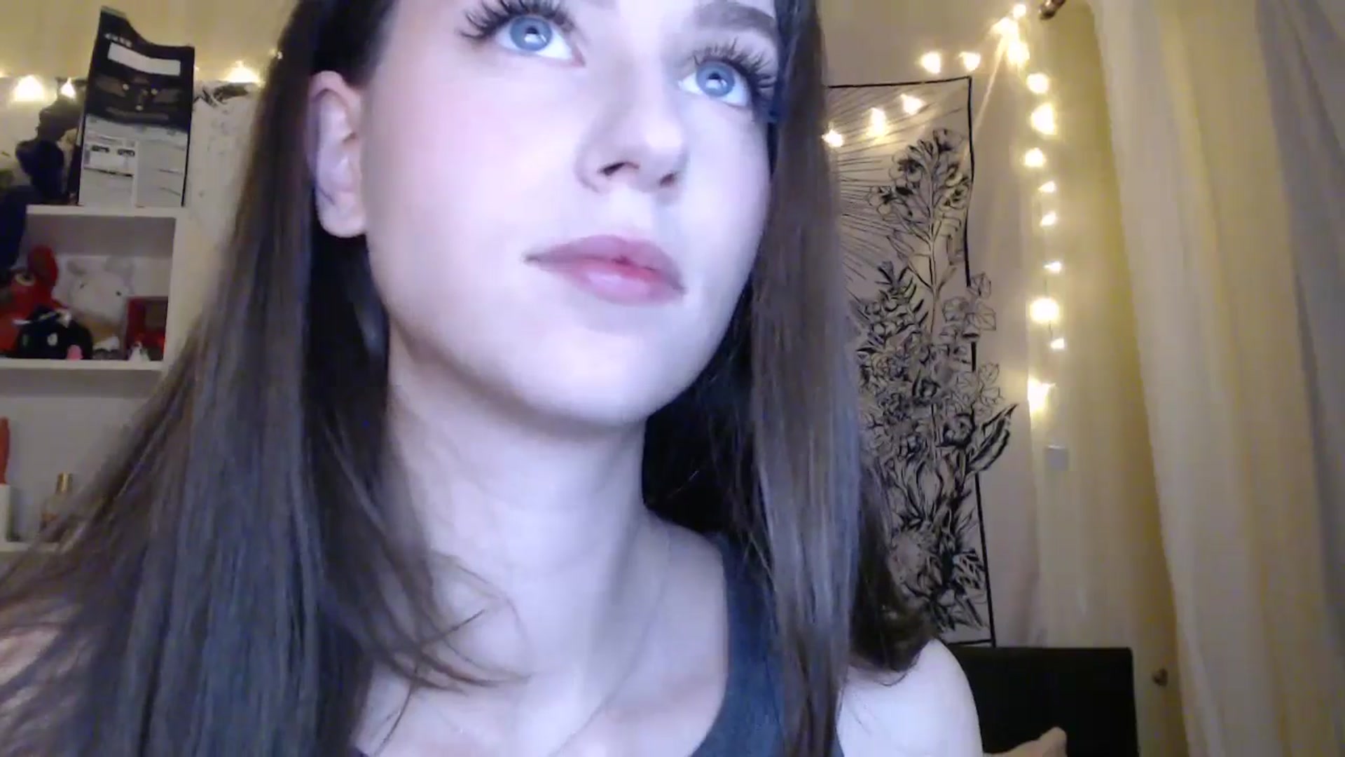 Gallery image thumbnail from ElsieF_'s myfreecams stream on, 03/14/2025, 20:58 image 2 of 20