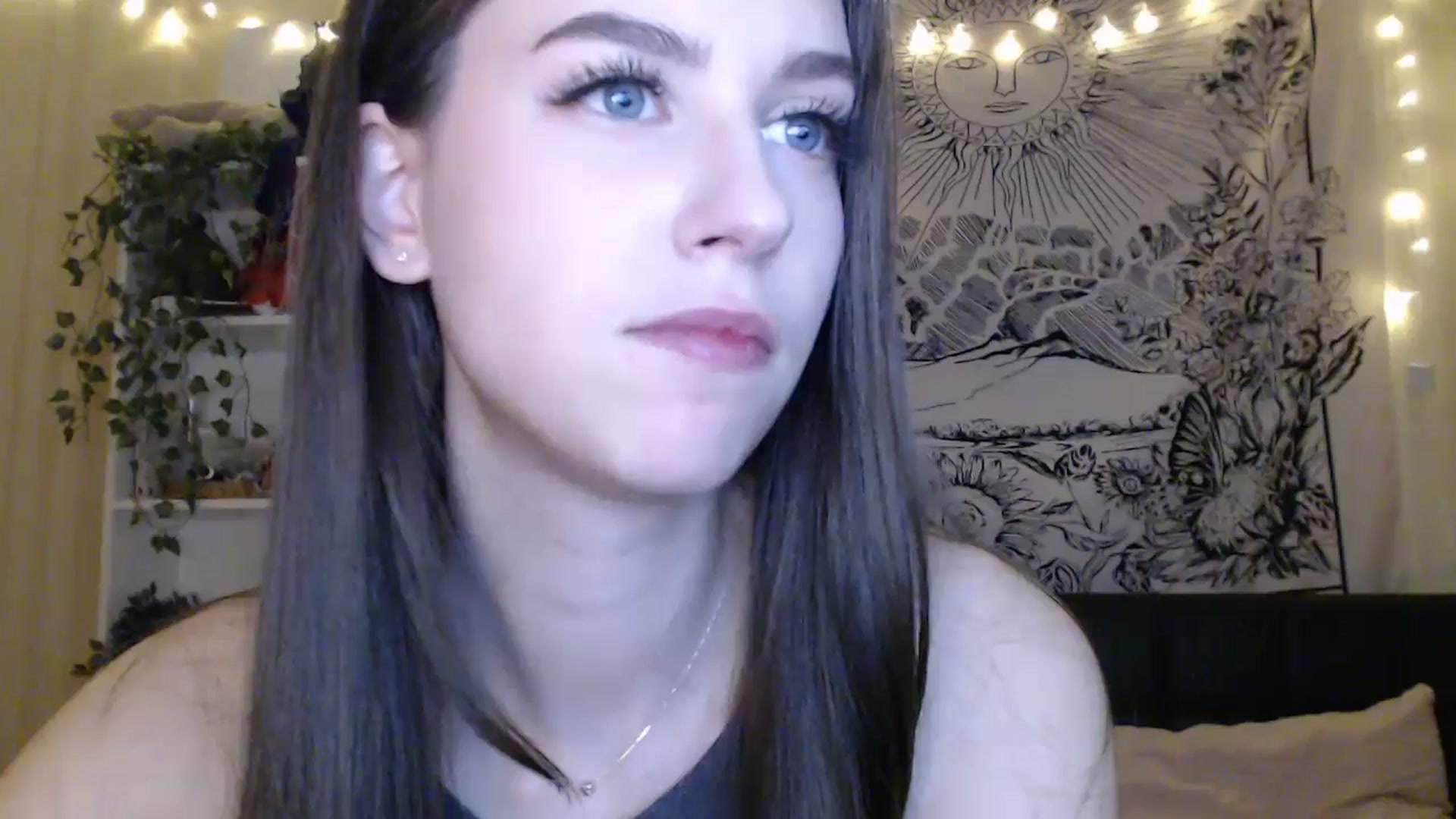 Gallery image thumbnail from ElsieF_'s myfreecams stream on, 03/14/2025, 21:56 image 14 of 20
