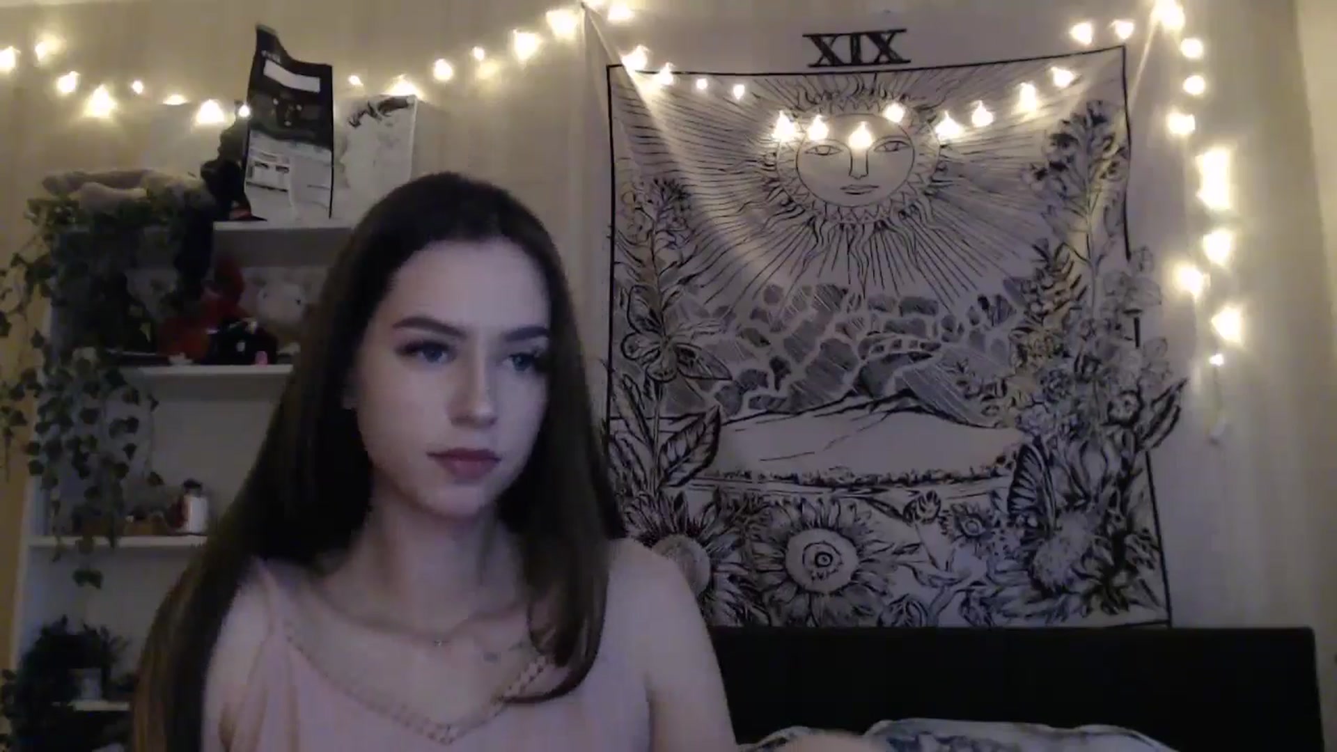 Gallery image thumbnail from ElsieF_'s myfreecams stream on, 03/16/2025, 14:08 image 20 of 20