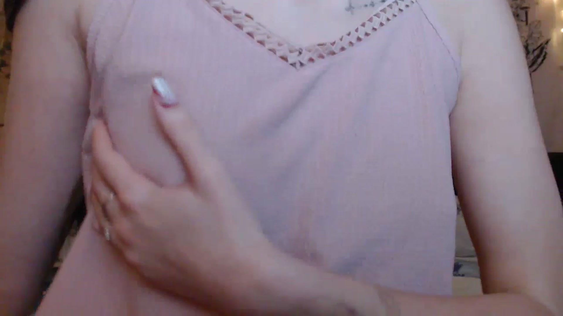 Gallery image thumbnail from ElsieF_'s myfreecams stream on, 03/16/2025, 14:37 image 15 of 20