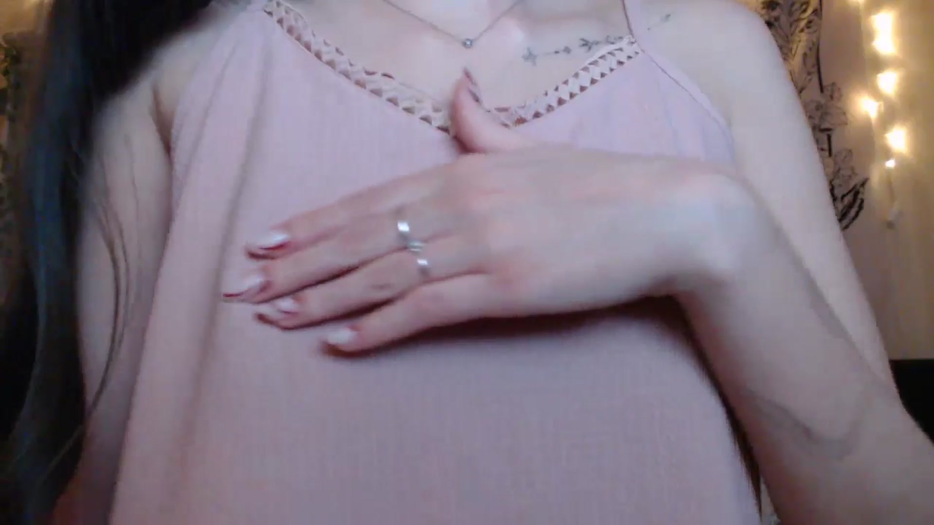 Gallery image thumbnail from ElsieF_'s myfreecams stream on, 03/16/2025, 14:37 image 13 of 20