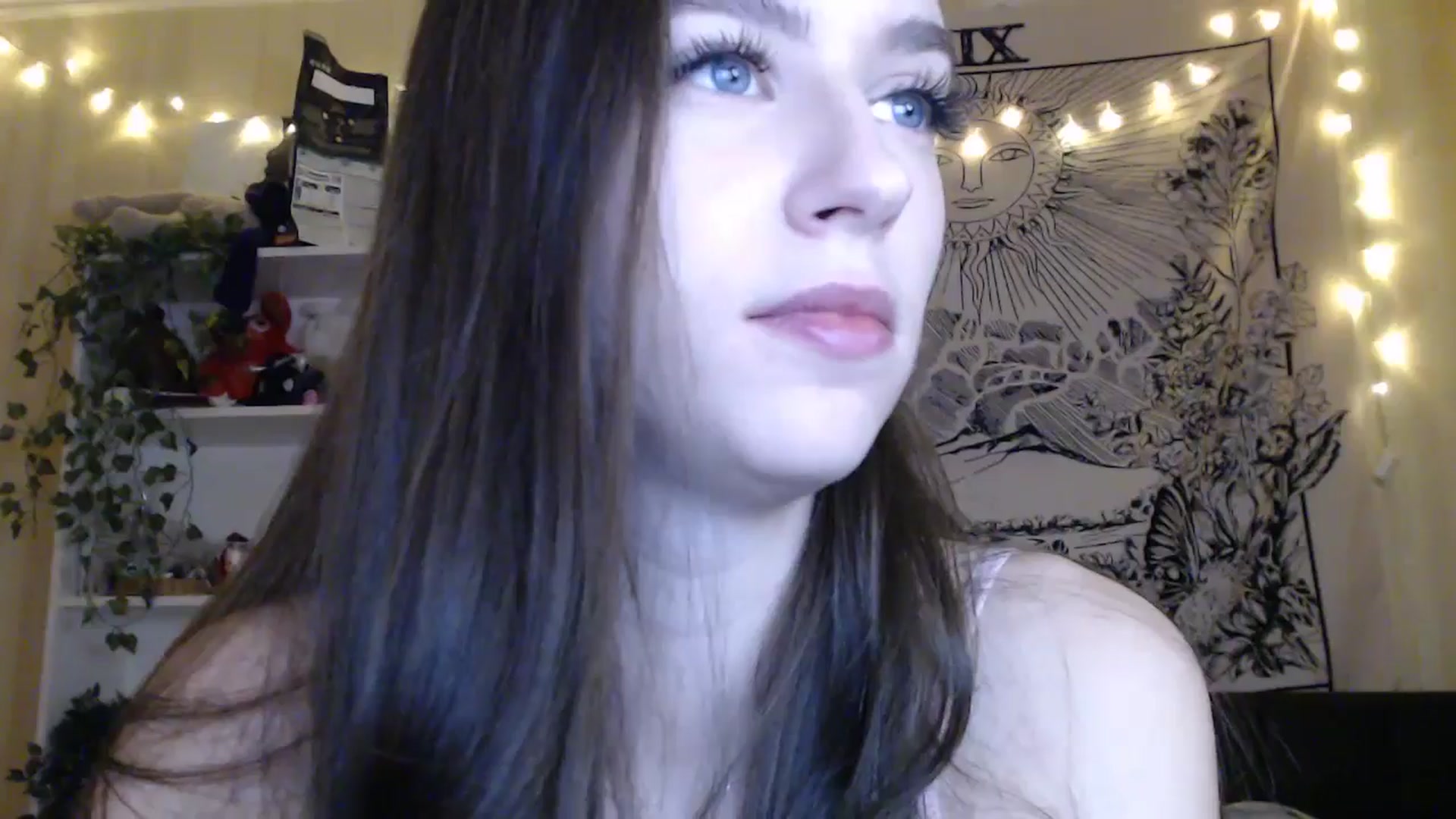 Gallery image thumbnail from ElsieF_'s myfreecams stream on, 03/16/2025, 15:49 image 20 of 20