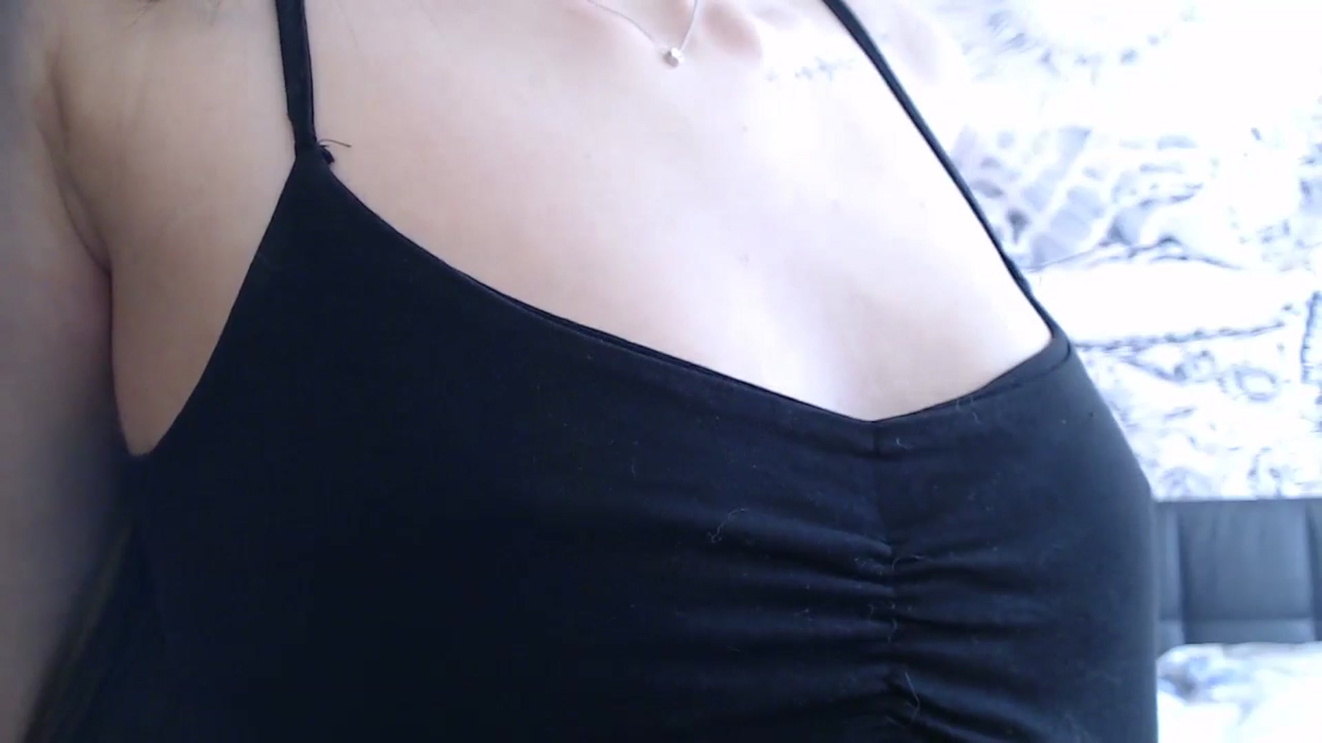 Gallery image thumbnail from ElsieF_'s myfreecams stream on, 03/19/2025, 08:18 image 4 of 20