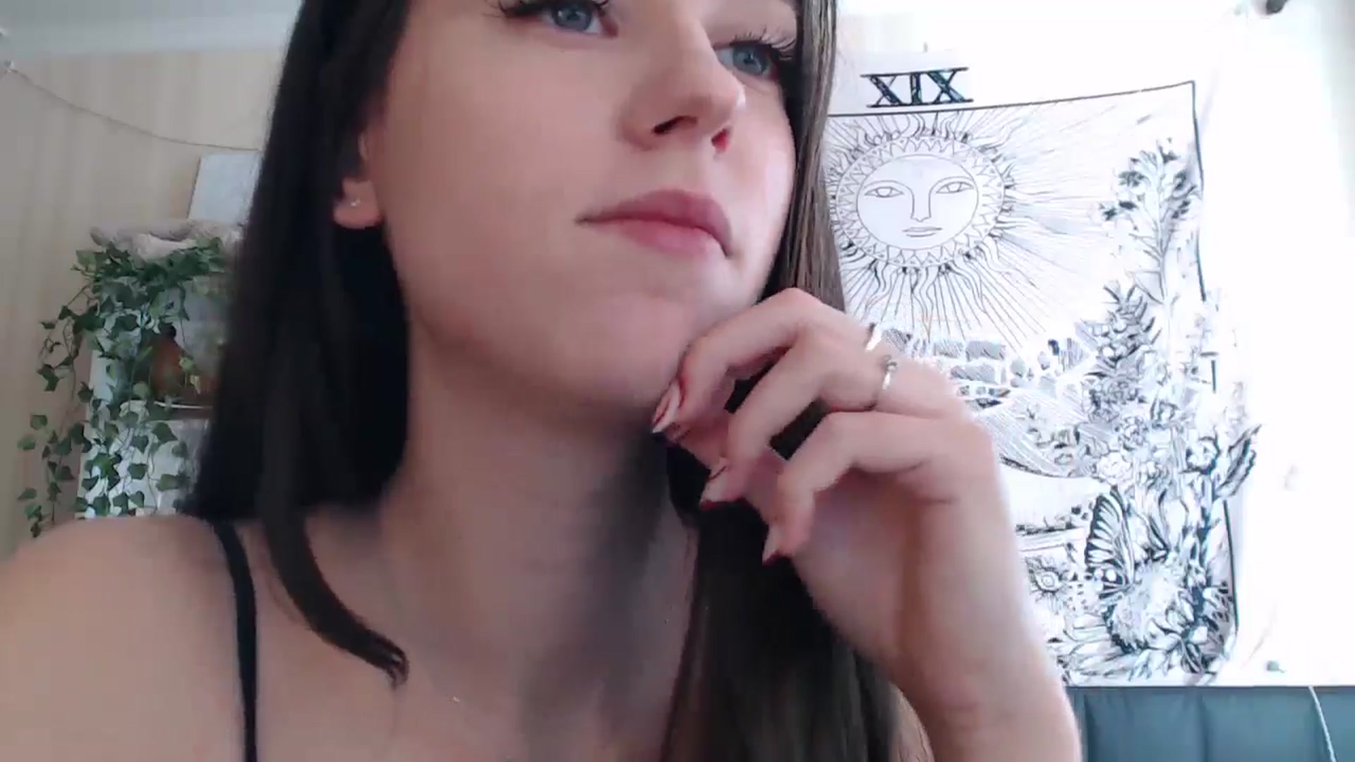 Gallery image thumbnail from ElsieF_'s myfreecams stream on, 03/19/2025, 08:18 image 11 of 20