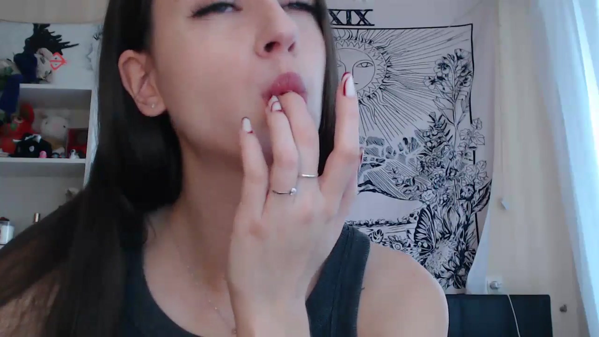 Gallery image thumbnail from ElsieF_'s myfreecams stream on, 03/20/2025, 06:00 image 11 of 20