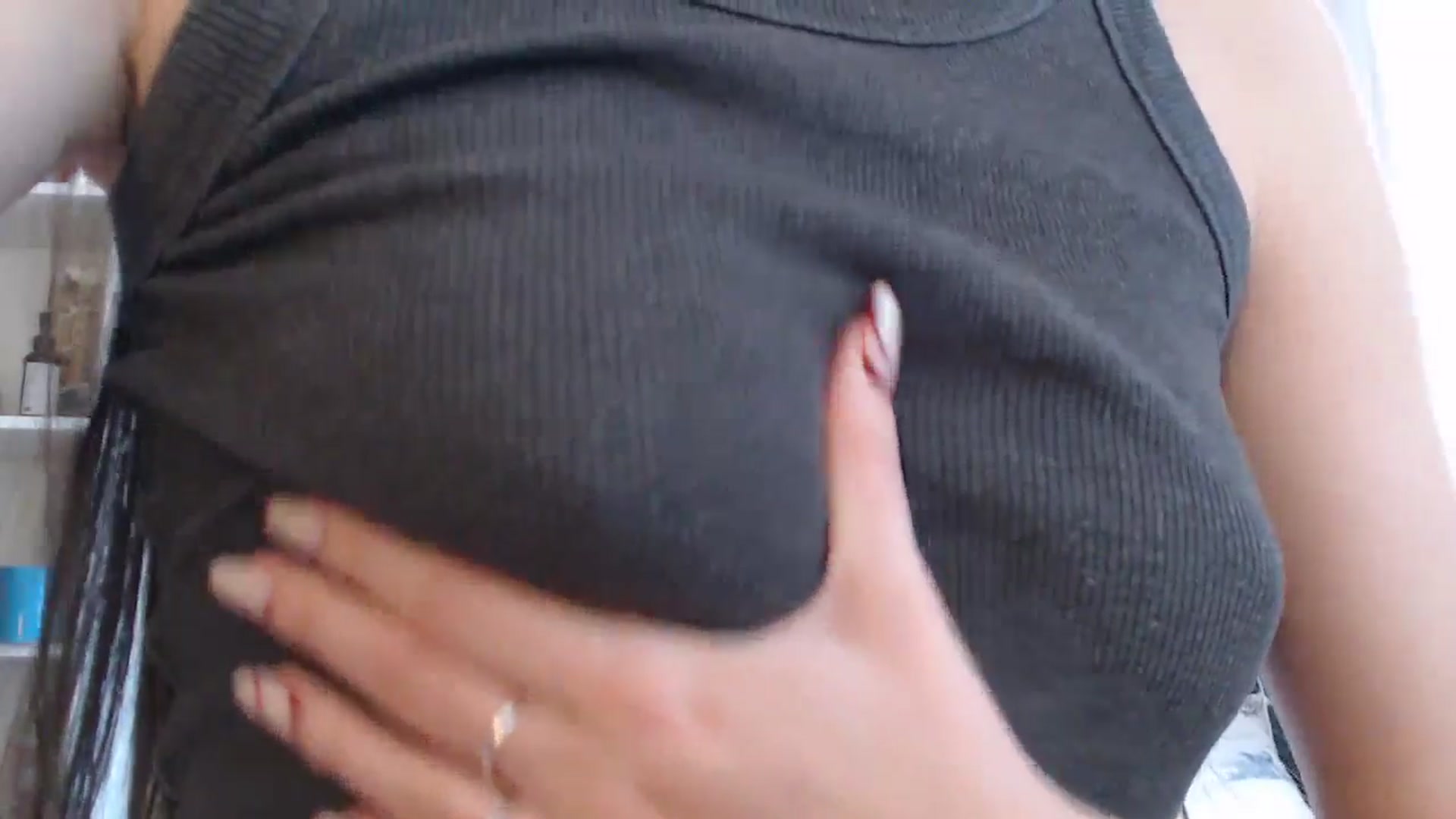 Gallery image thumbnail from ElsieF_'s myfreecams stream on, 03/20/2025, 06:00 image 15 of 20