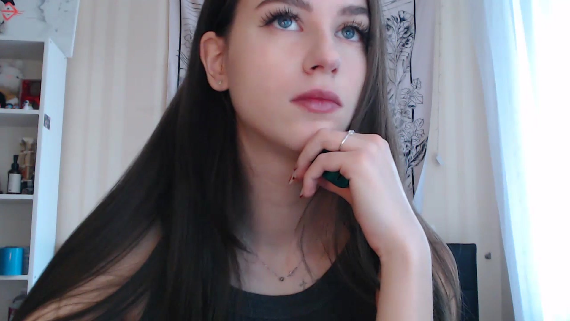 Gallery image thumbnail from ElsieF_'s myfreecams stream on, 03/20/2025, 06:00 image 7 of 20