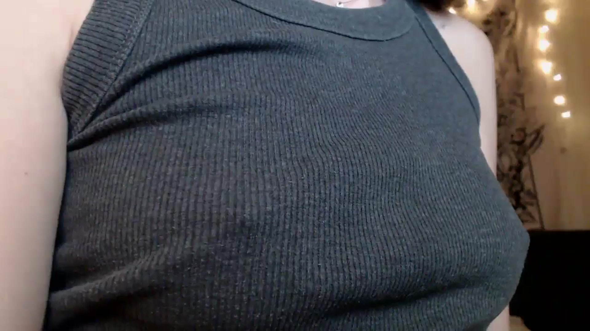 Gallery image thumbnail from ElsieF_'s myfreecams stream on, 03/22/2025, 21:47 image 18 of 20
