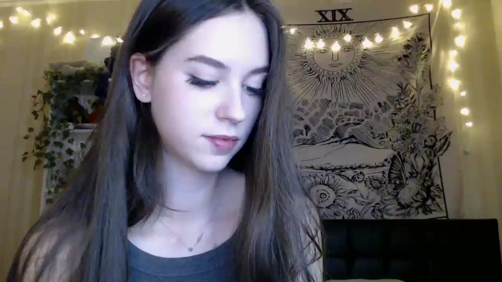 Gallery image thumbnail from ElsieF_'s myfreecams stream on, 03/22/2025, 21:47 image 1 of 20