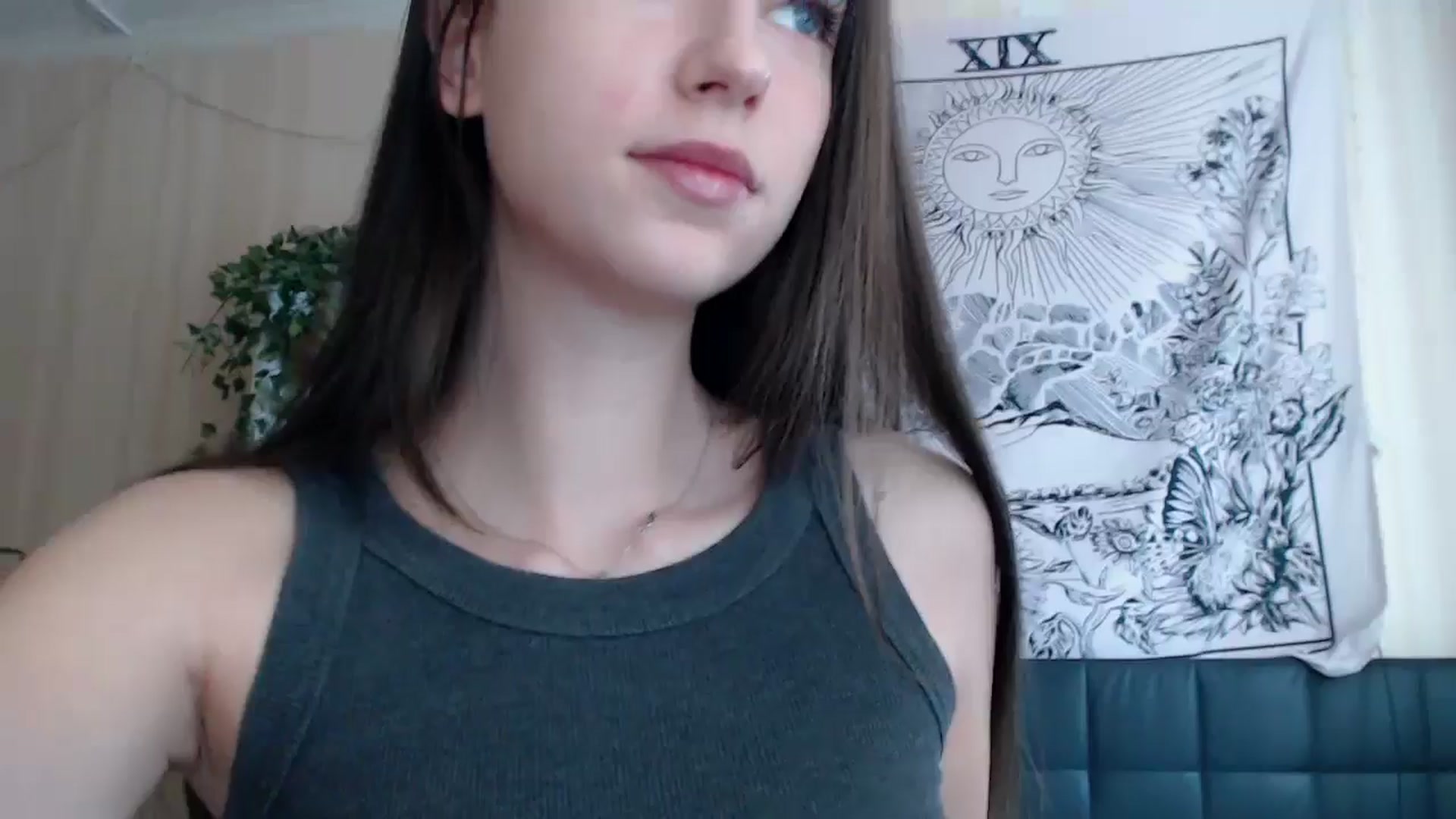 Gallery image thumbnail from ElsieF_'s myfreecams stream on, 04/01/2025, 05:58 image 14 of 20