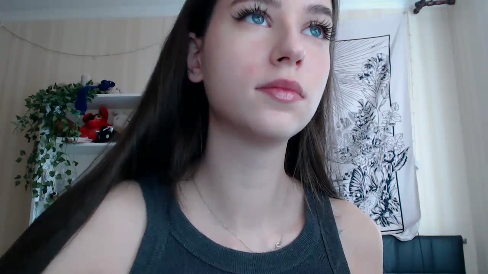 Gallery image thumbnail from ElsieF_'s myfreecams stream on, 04/01/2025, 05:58 image 3 of 20