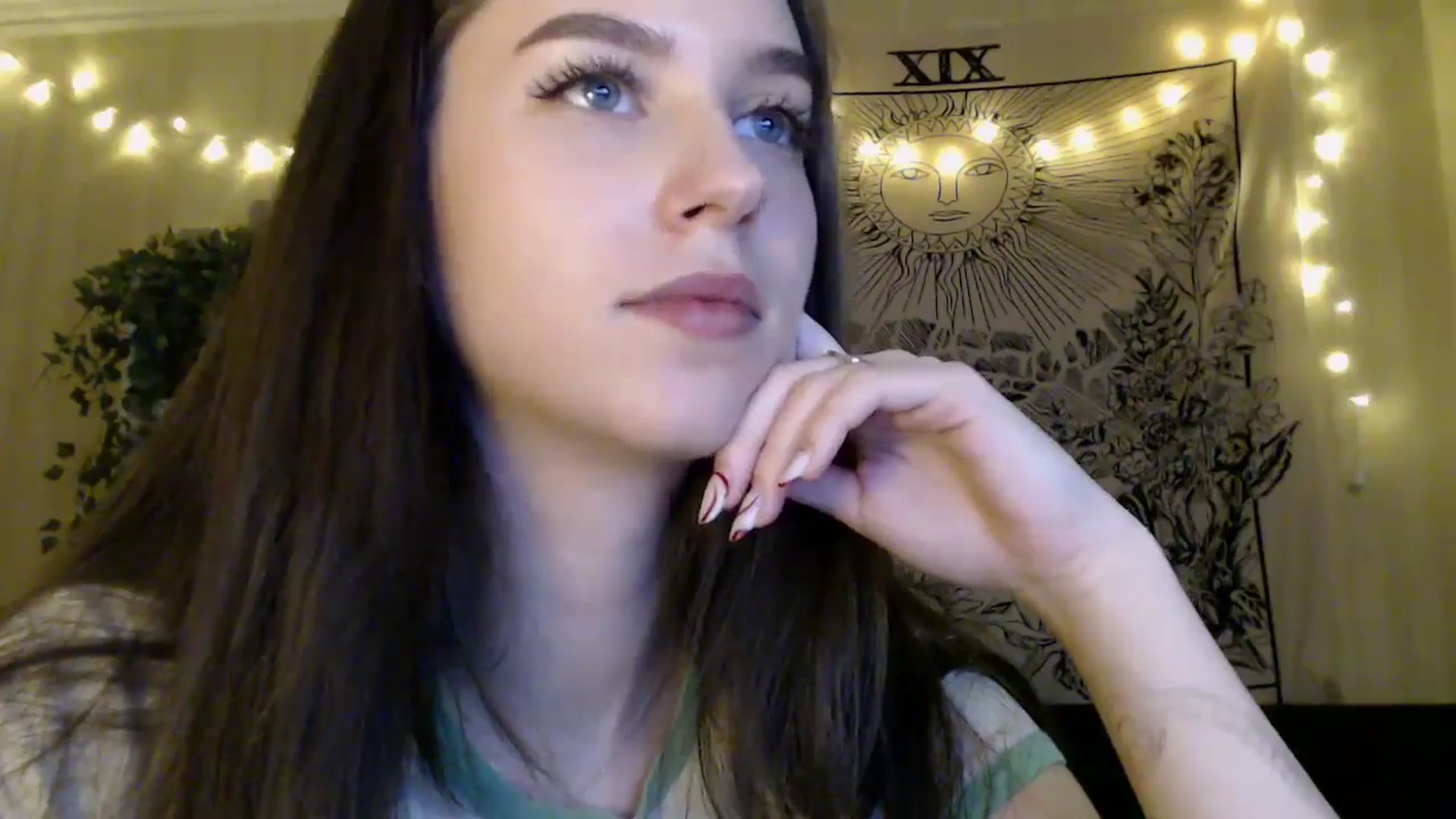 Gallery image thumbnail from ElsieF_'s myfreecams stream on, 04/12/2025, 17:00 image 20 of 20