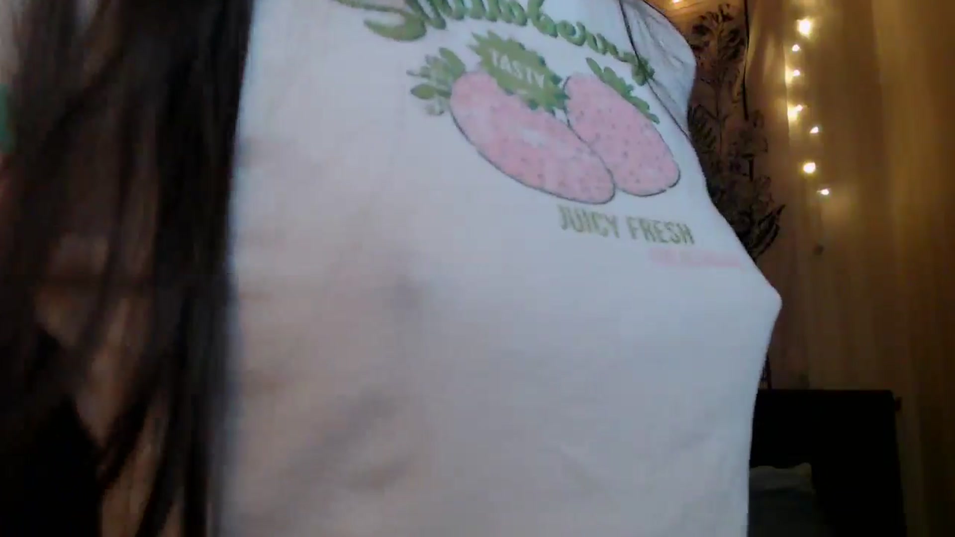 Gallery image thumbnail from ElsieF_'s myfreecams stream on, 04/12/2025, 18:49 image 7 of 20