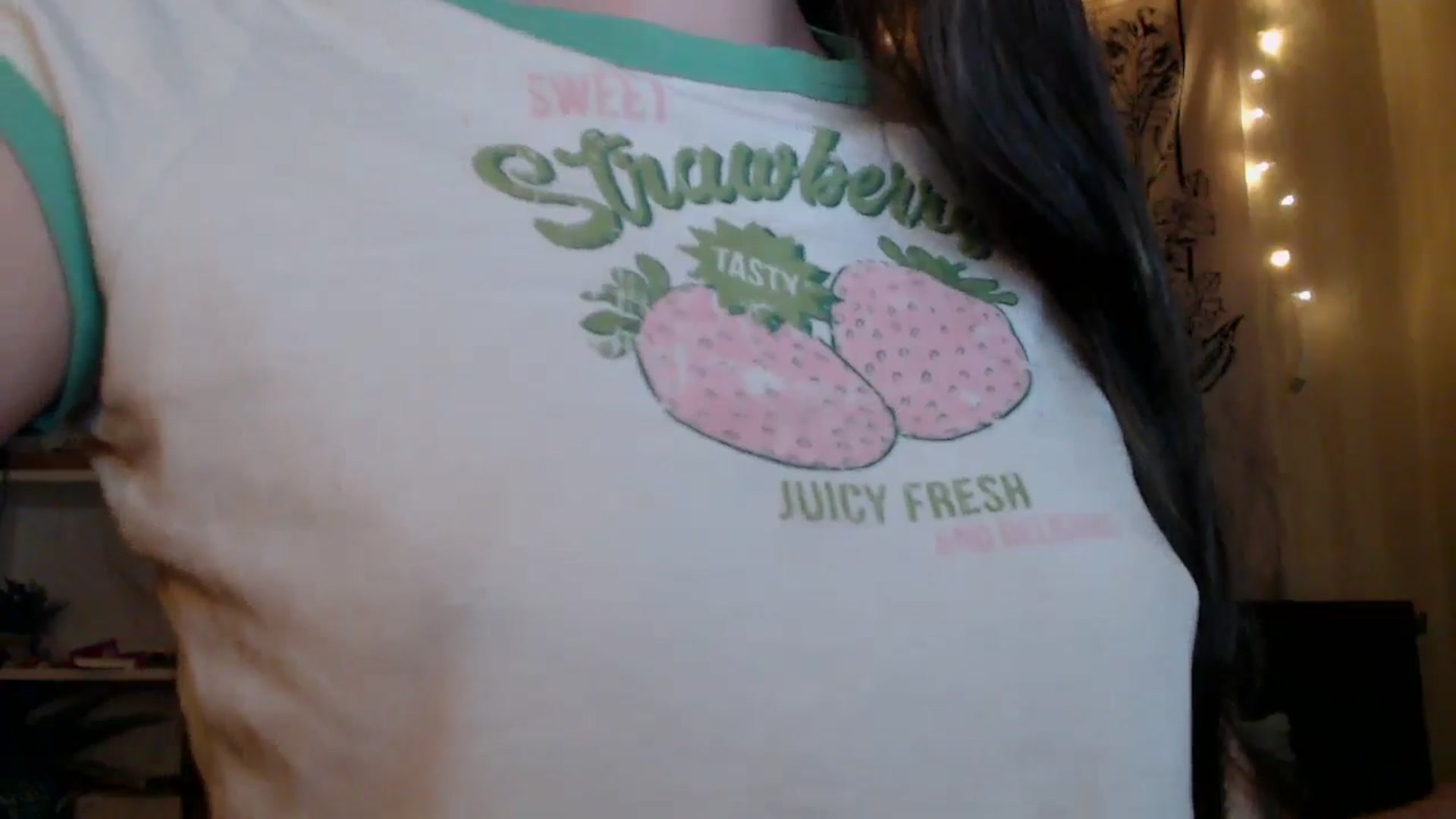 Gallery image thumbnail from ElsieF_'s myfreecams stream on, 04/12/2025, 19:01 image 10 of 20