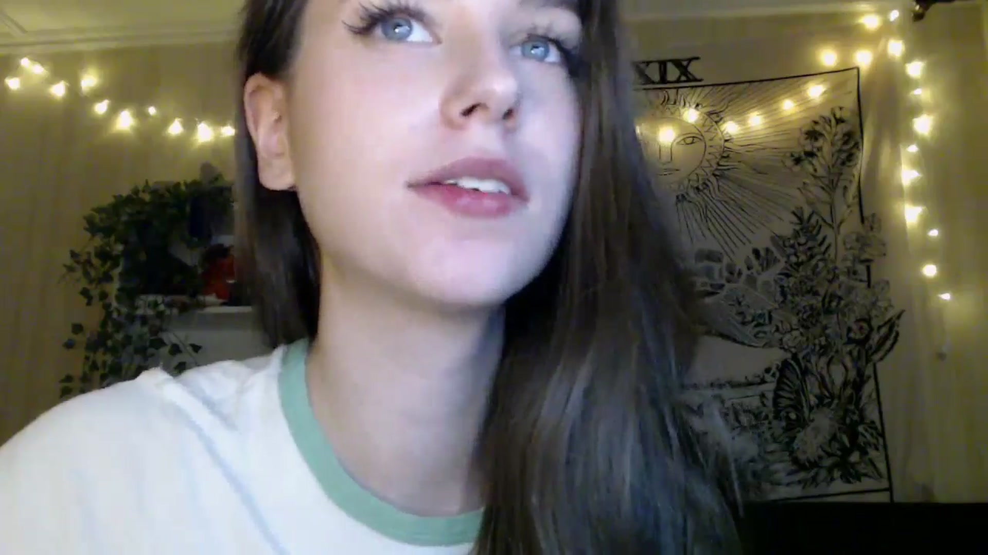 Gallery image thumbnail from ElsieF_'s myfreecams stream on, 04/12/2025, 19:01 image 20 of 20