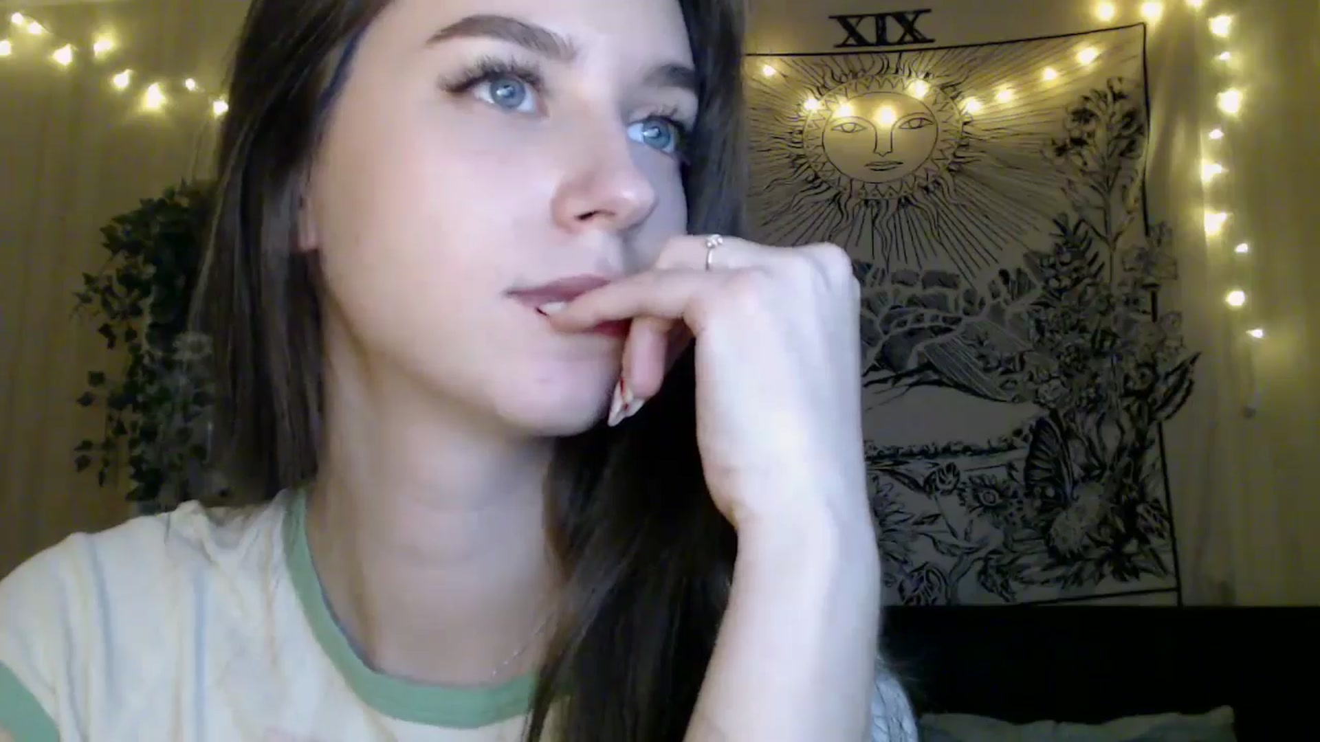 Gallery image thumbnail from ElsieF_'s myfreecams stream on, 04/12/2025, 19:50 image 17 of 20