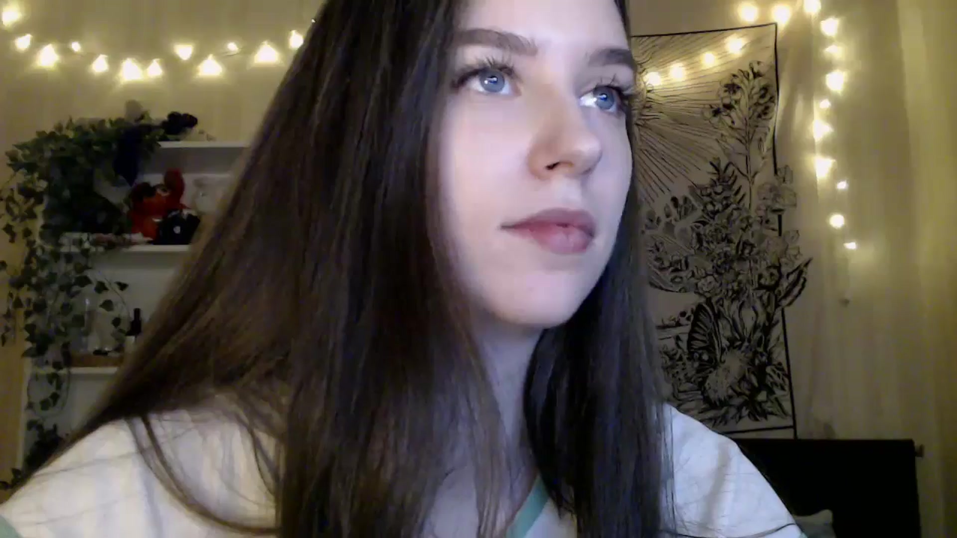 Gallery image thumbnail from ElsieF_'s myfreecams stream on, 04/12/2025, 19:50 image 1 of 20