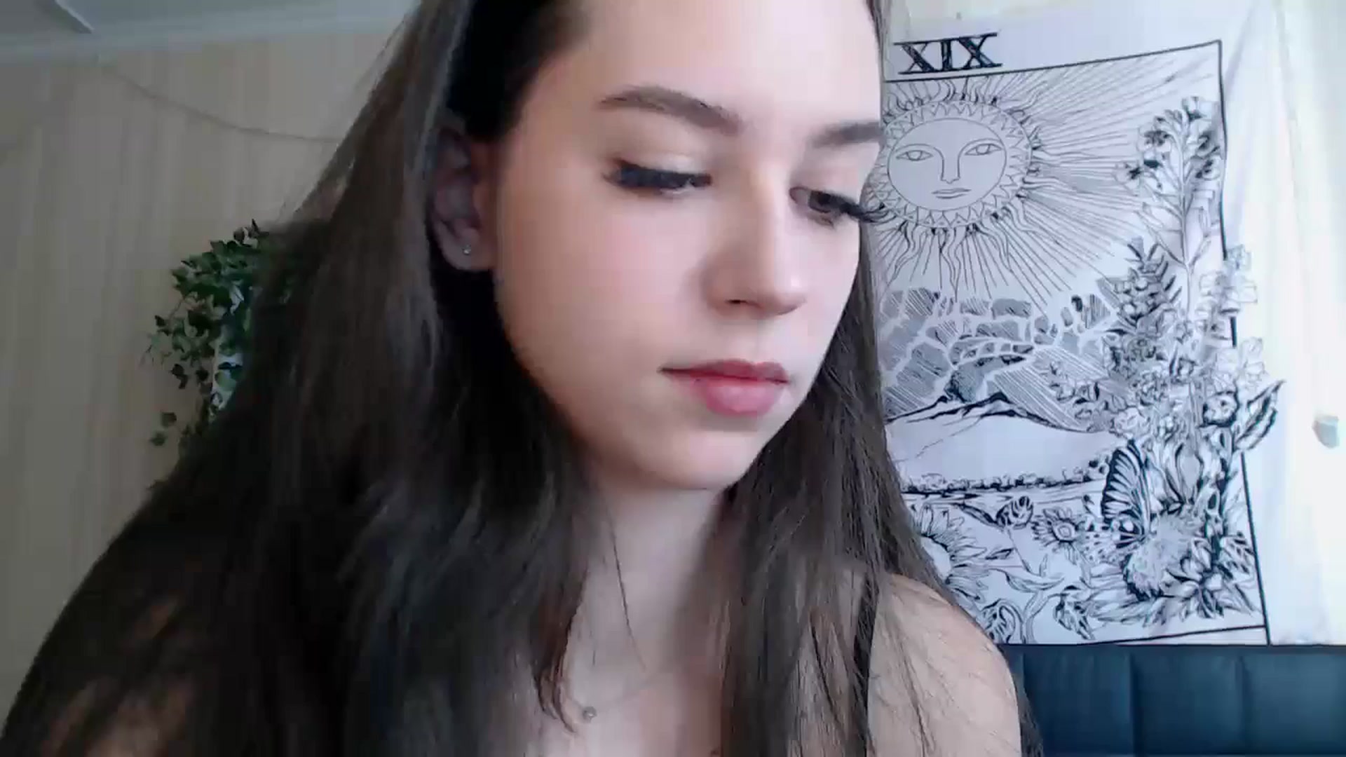 Gallery image thumbnail from ElsieF_'s myfreecams stream on, 04/13/2025, 06:54 image 11 of 20