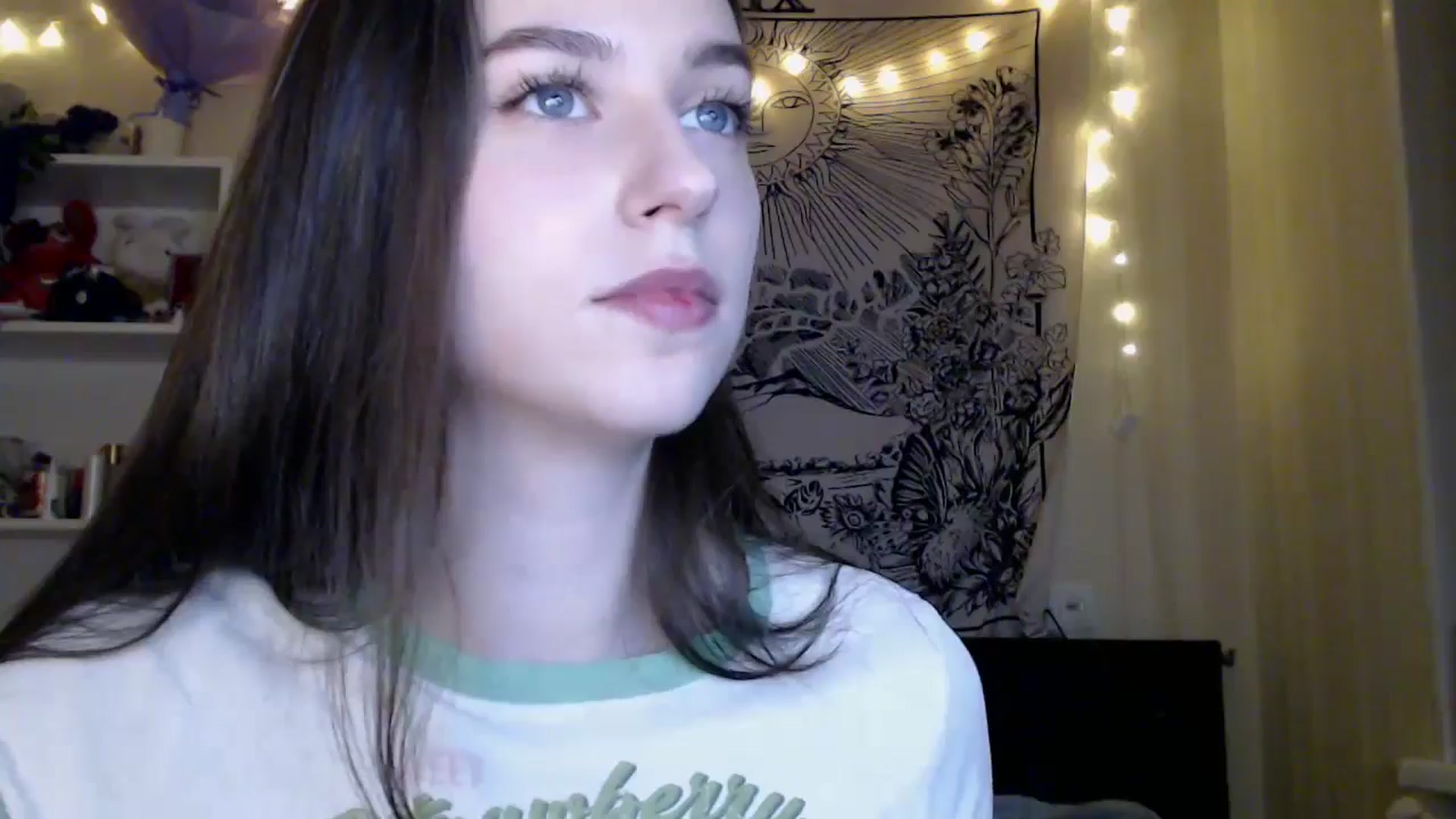Gallery image thumbnail from ElsieF_'s myfreecams stream on, 04/19/2025, 18:39 image 1 of 20