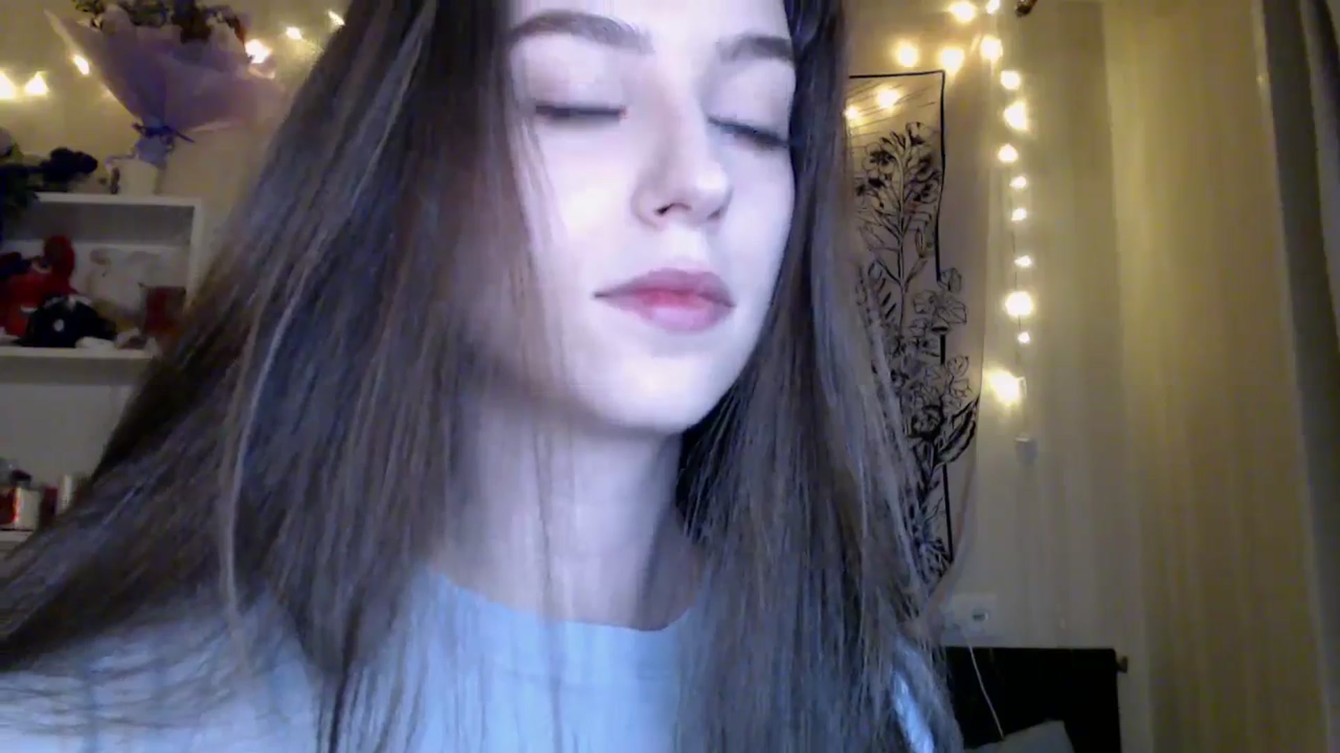 Gallery image thumbnail from ElsieF_'s myfreecams stream on, 04/22/2025, 18:16 image 2 of 20