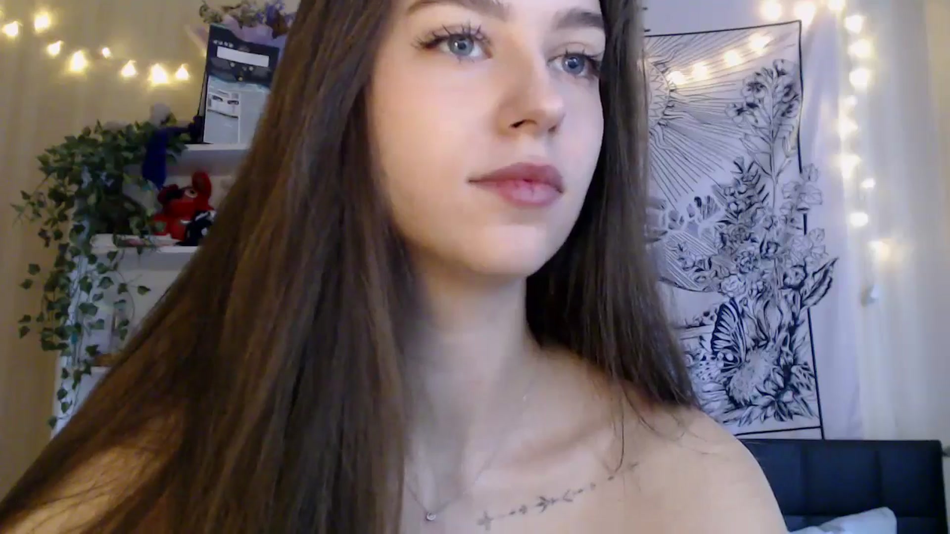 Gallery image thumbnail from ElsieF_'s myfreecams stream on, 04/25/2025, 05:39 image 4 of 20