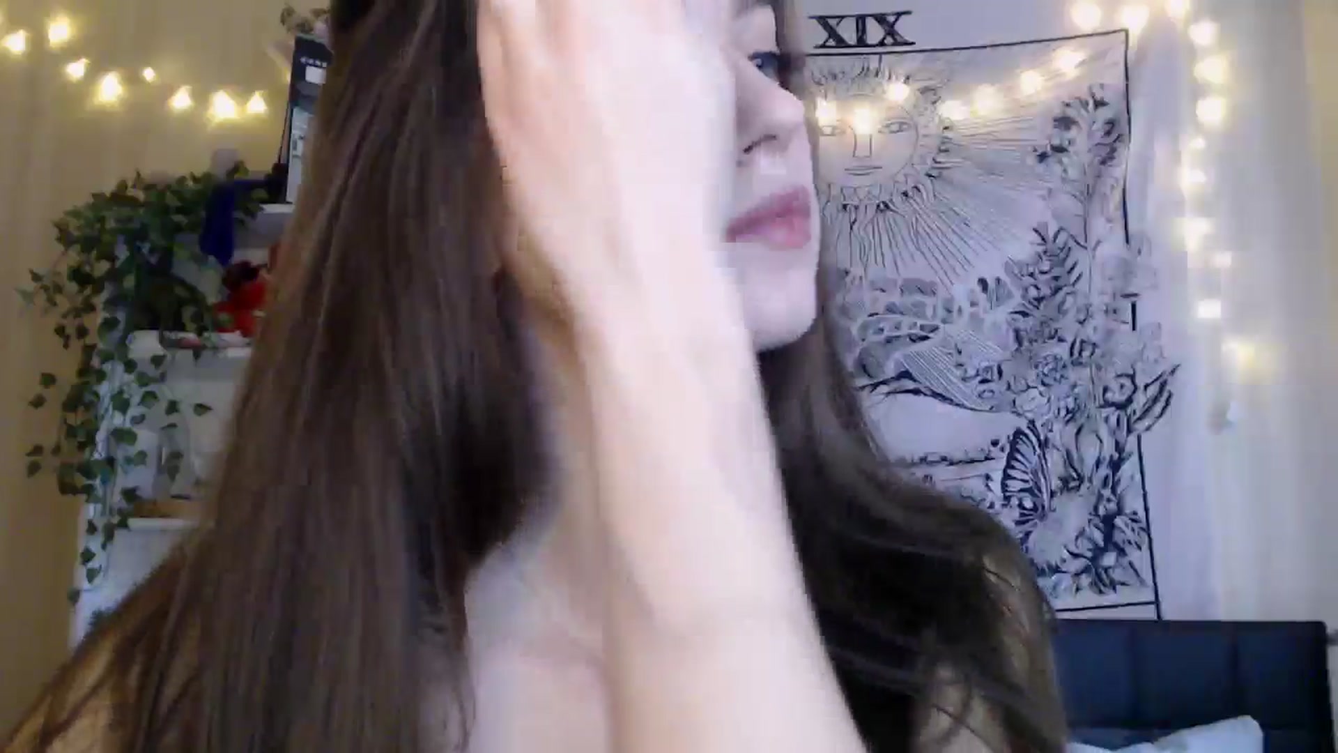 Gallery image thumbnail from ElsieF_'s myfreecams stream on, 04/25/2025, 05:39 image 6 of 20