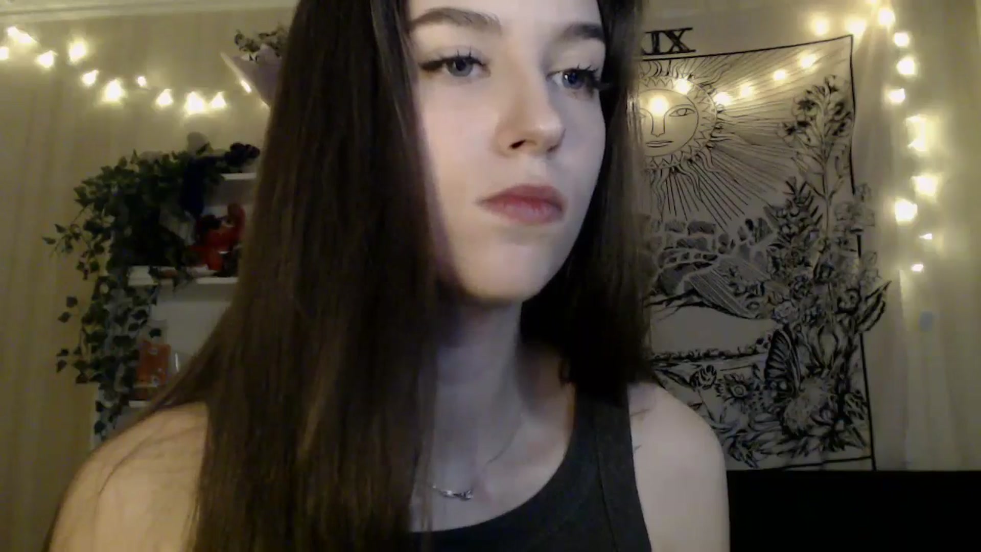 Gallery image thumbnail from ElsieF_'s myfreecams stream on, 05/02/2025, 16:26 image 10 of 20