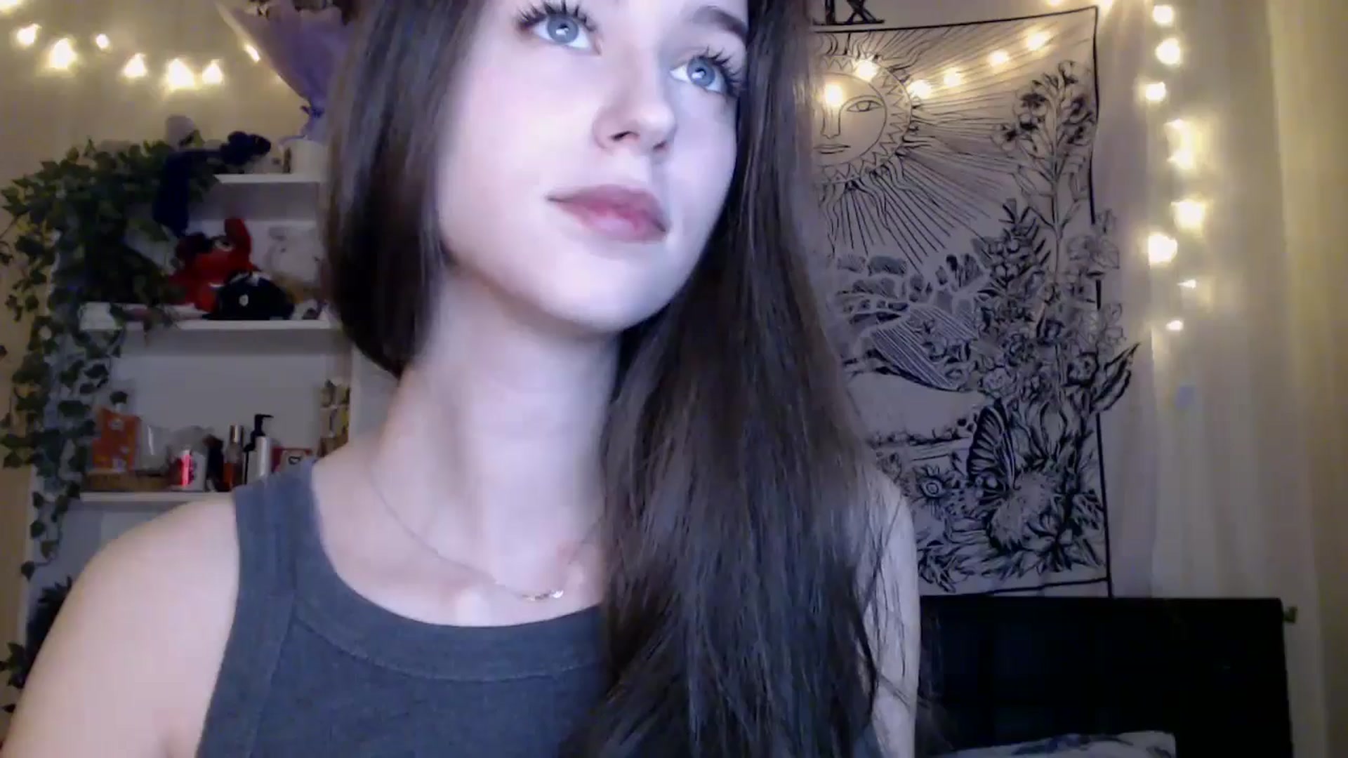 Gallery image thumbnail from ElsieF_'s myfreecams stream on, 05/02/2025, 16:26 image 1 of 20