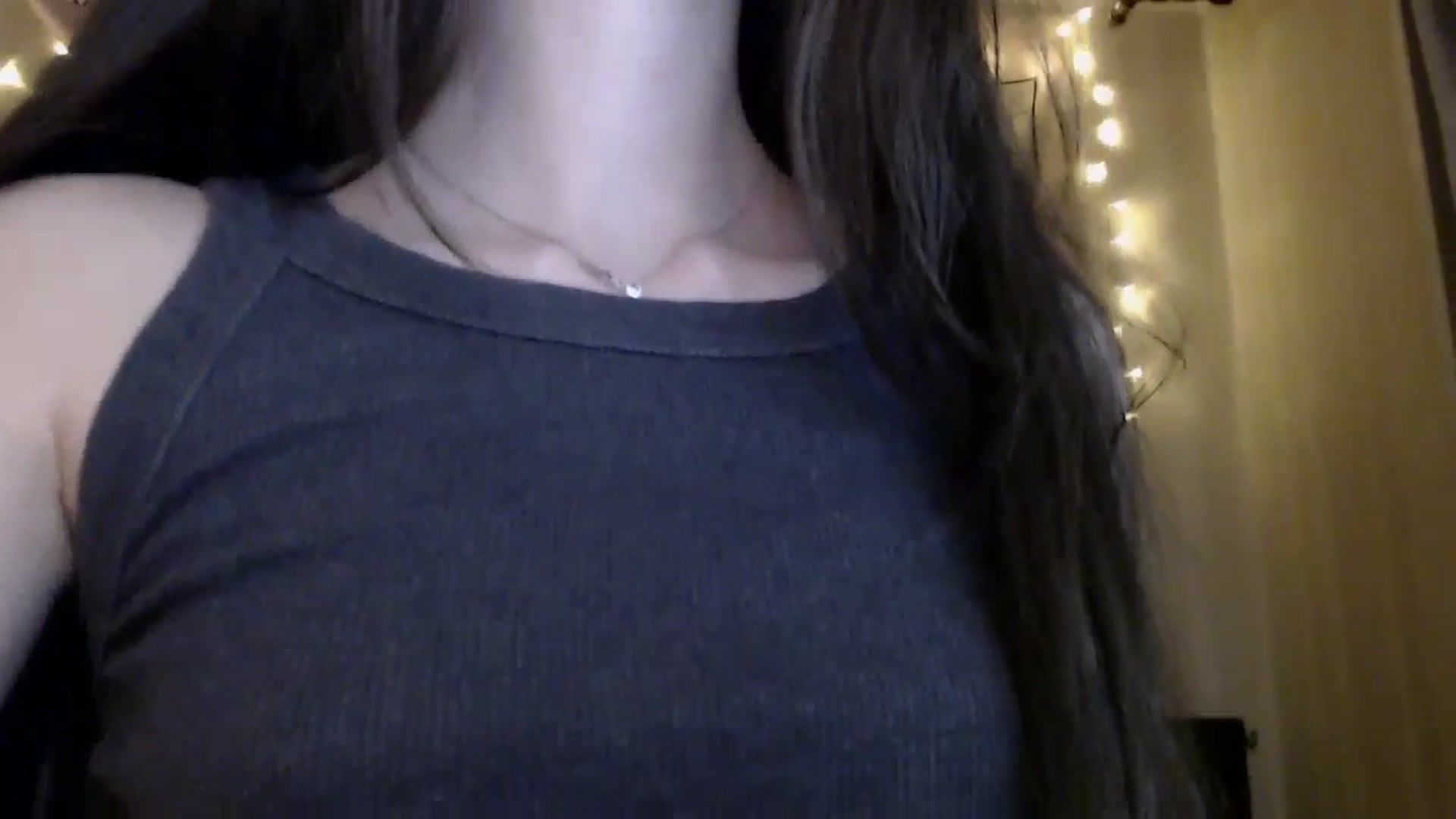 Gallery image thumbnail from ElsieF_'s myfreecams stream on, 05/02/2025, 17:06 image 8 of 20