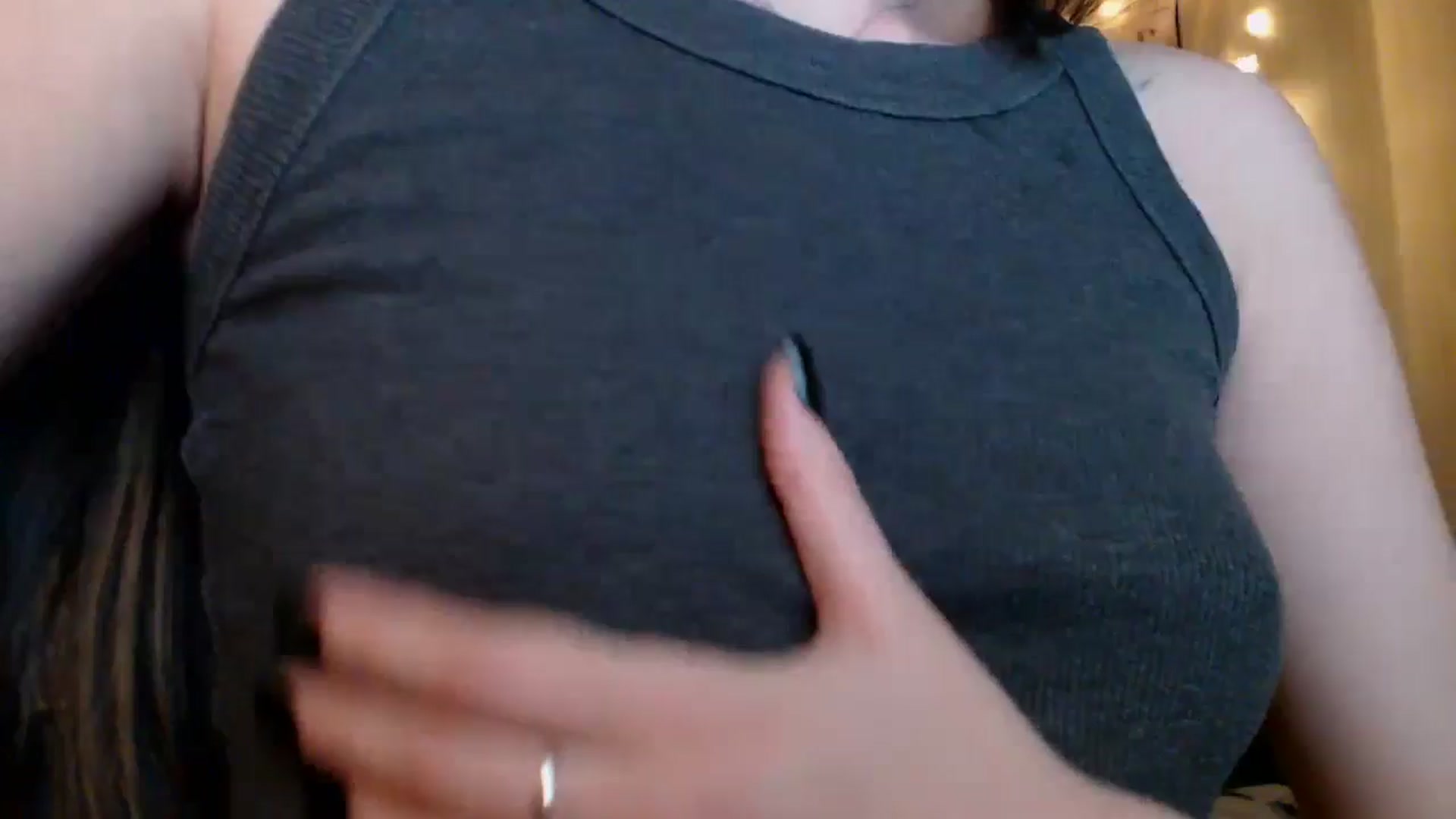 Gallery image thumbnail from ElsieF_'s myfreecams stream on, 05/02/2025, 17:06 image 1 of 20