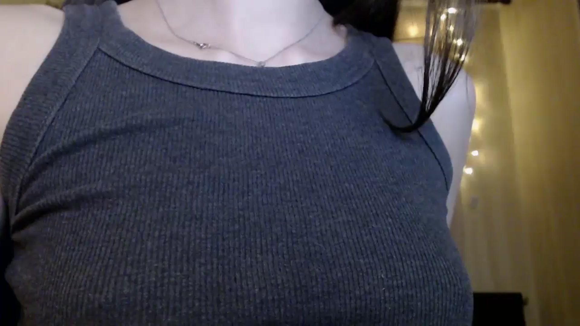 Gallery image thumbnail from ElsieF_'s myfreecams stream on, 05/02/2025, 17:53 image 16 of 20