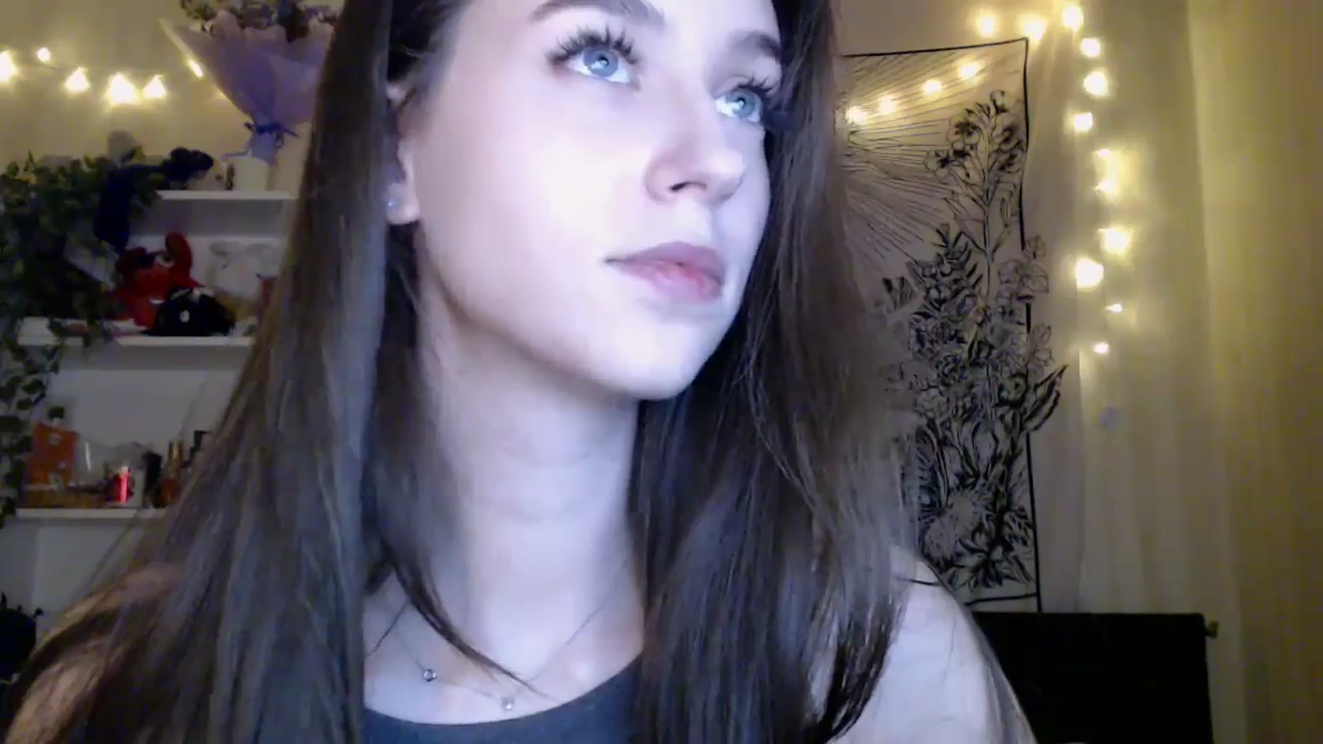 Gallery image thumbnail from ElsieF_'s myfreecams stream on, 05/02/2025, 17:53 image 13 of 20