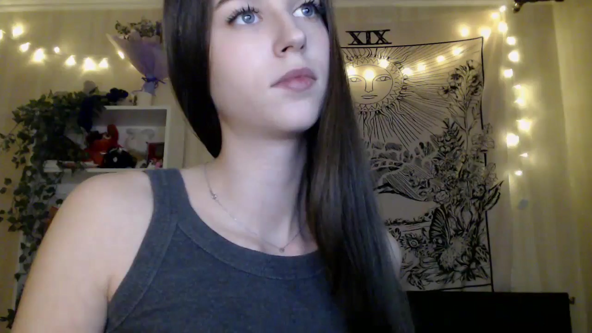 Gallery image thumbnail from ElsieF_'s myfreecams stream on, 05/02/2025, 18:31 image 18 of 20
