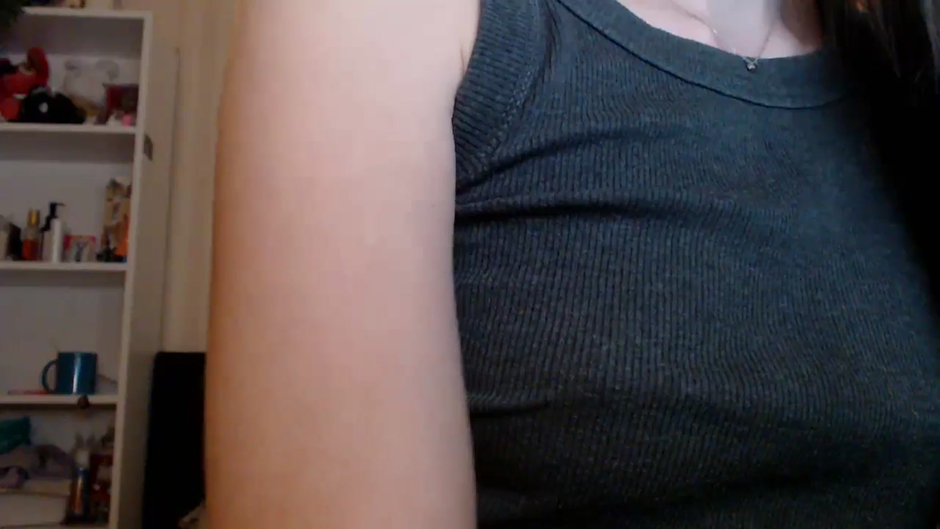Gallery image thumbnail from ElsieF_'s myfreecams stream on, 05/02/2025, 18:31 image 12 of 20