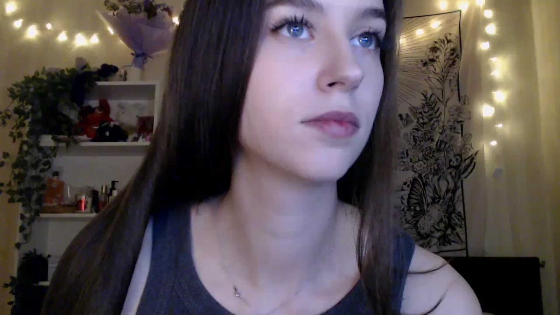 Gallery image thumbnail from ElsieF_'s myfreecams stream on, 05/02/2025, 18:31 image 1 of 20