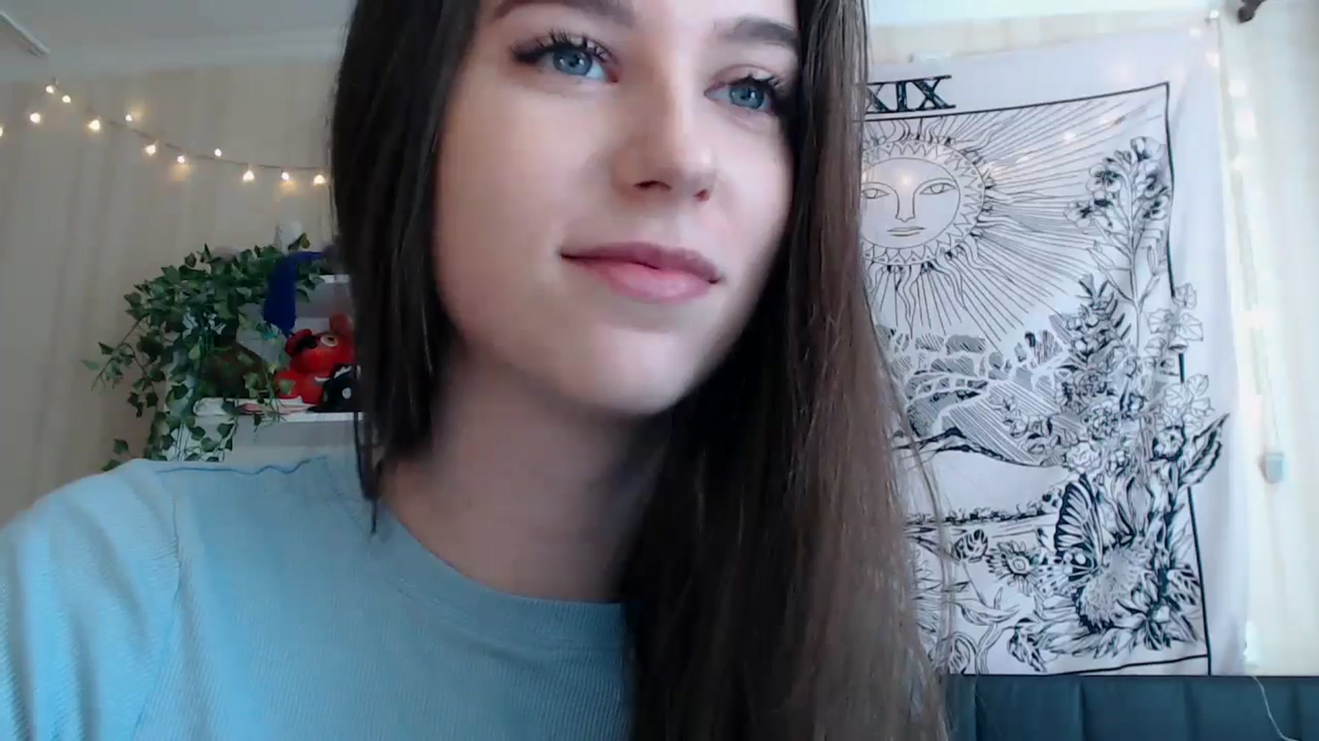 Gallery image thumbnail from ElsieF_'s myfreecams stream on, 05/03/2025, 08:34 image 4 of 20