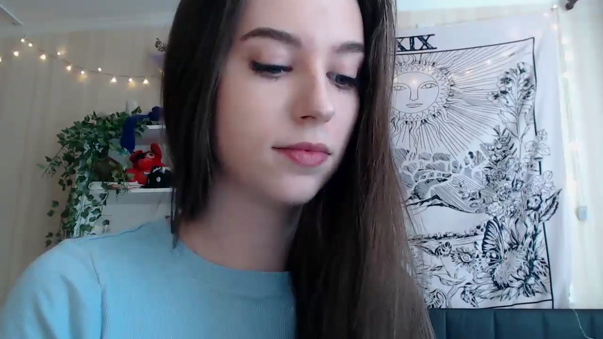 Gallery image thumbnail from ElsieF_'s myfreecams stream on, 05/03/2025, 08:34 image 3 of 20
