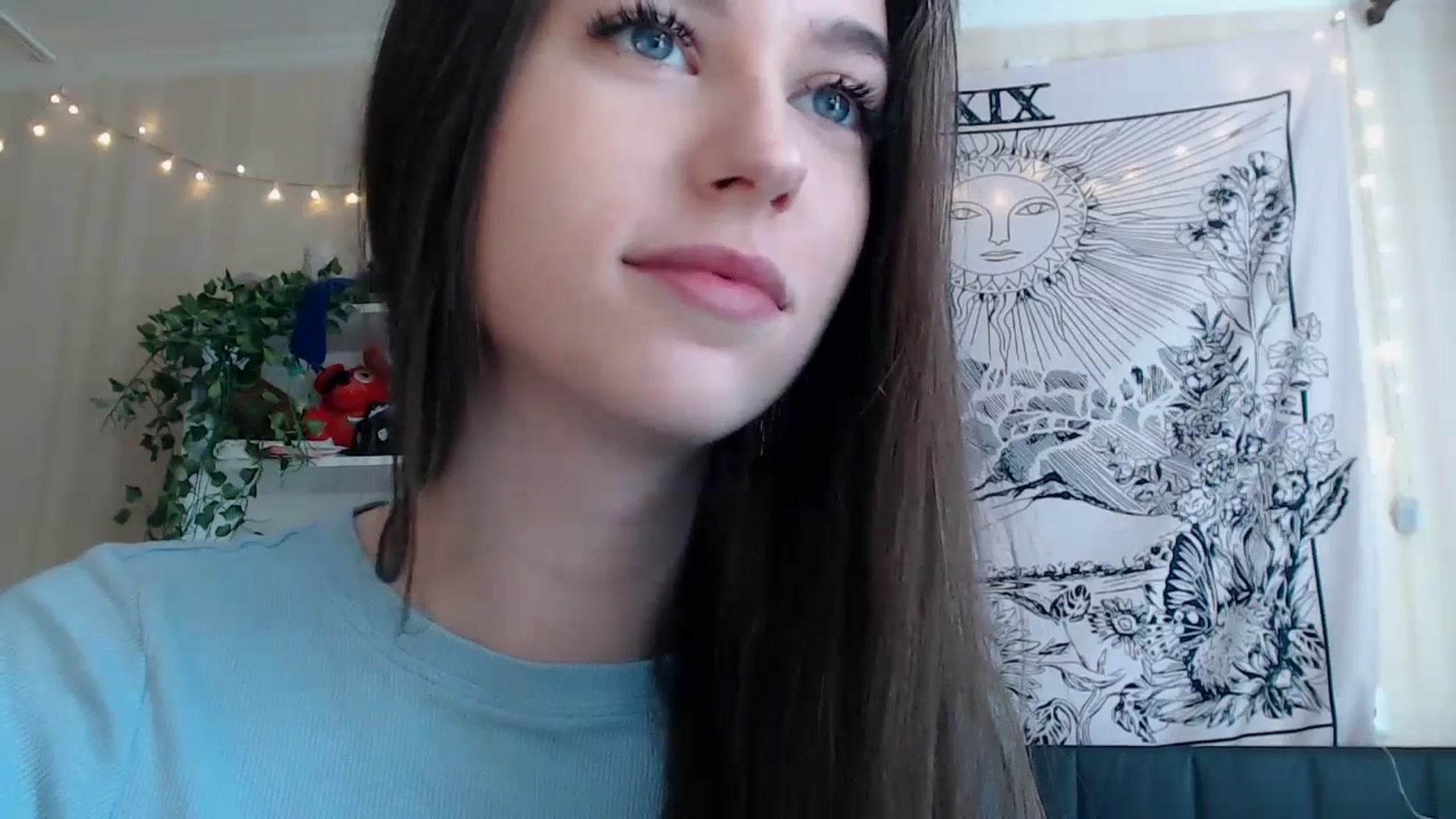 Gallery image thumbnail from ElsieF_'s myfreecams stream on, 05/03/2025, 08:34 image 6 of 20