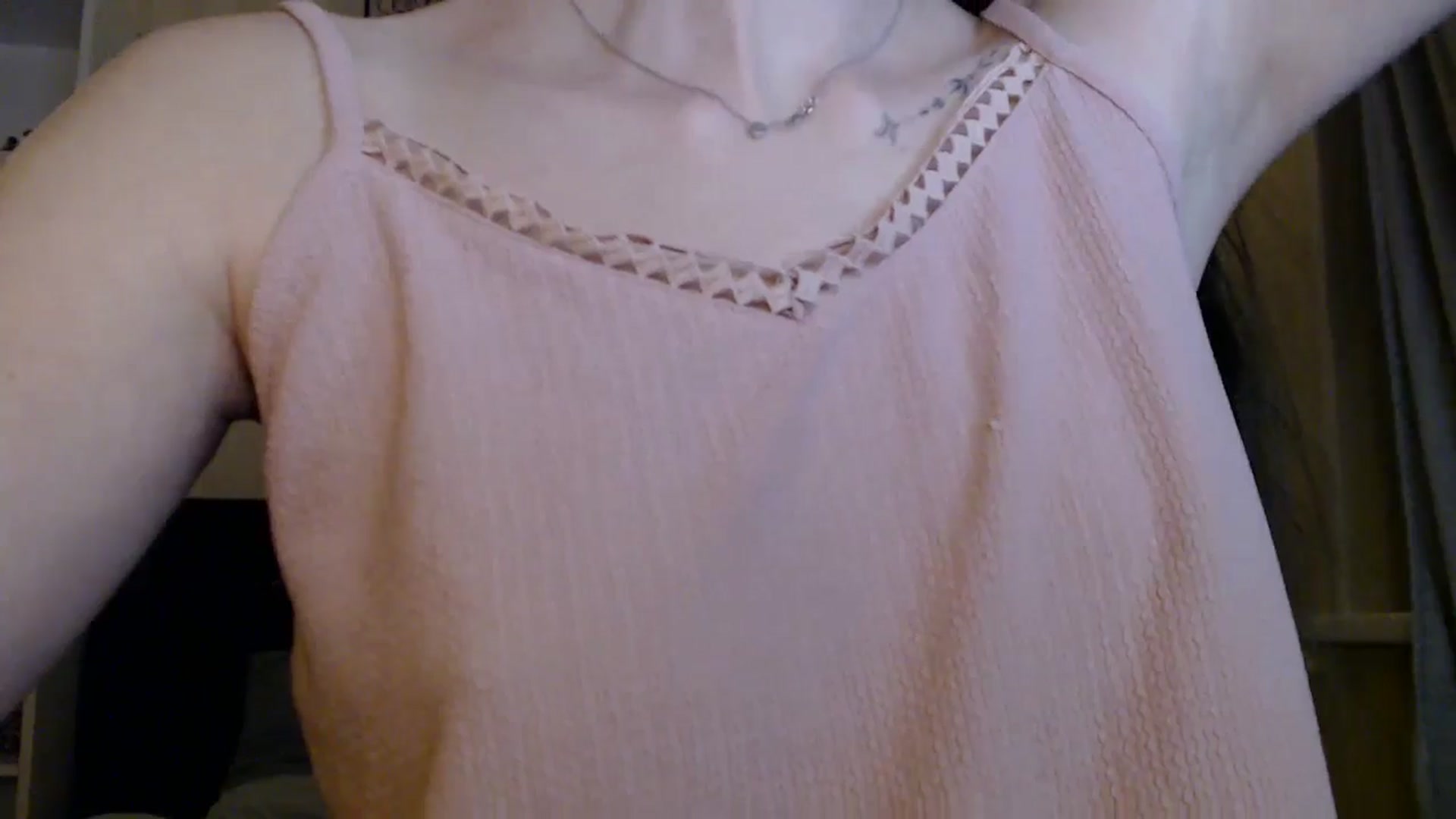 Gallery image thumbnail from ElsieF_'s myfreecams stream on, 05/08/2025, 18:37 image 12 of 20