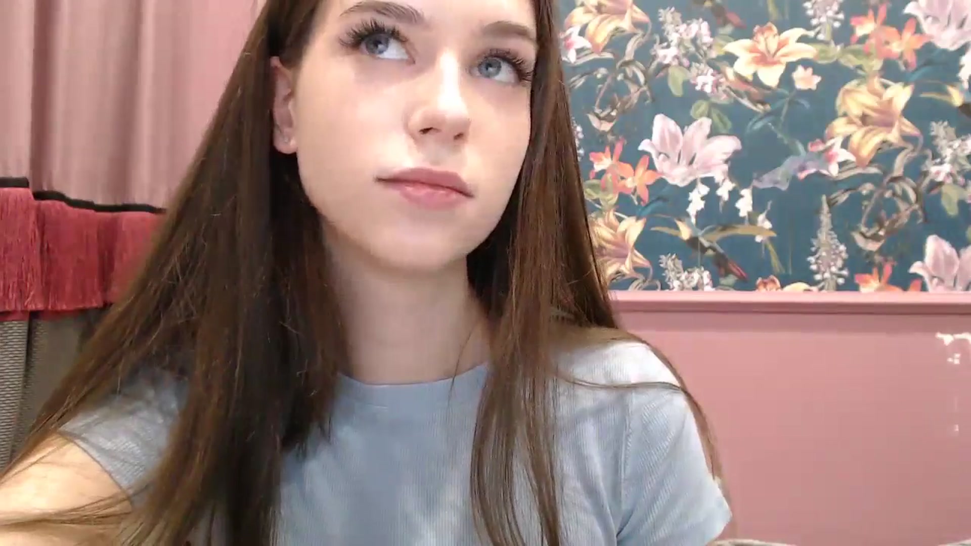 Gallery image thumbnail from ElsieF_'s myfreecams stream on, 05/30/2025, 18:36 image 2 of 20