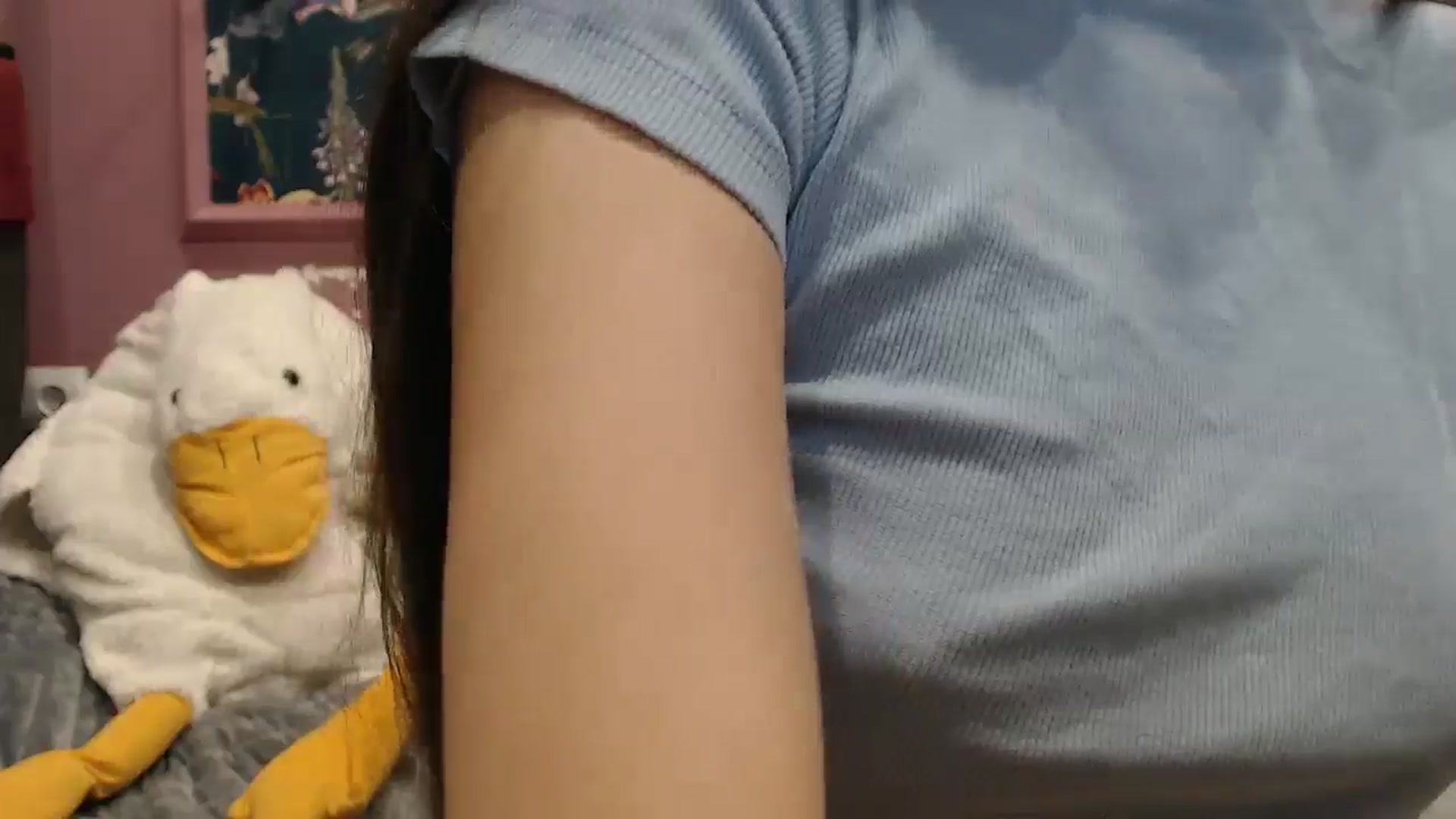 Gallery image thumbnail from ElsieF_'s myfreecams stream on, 05/30/2025, 18:36 image 7 of 20