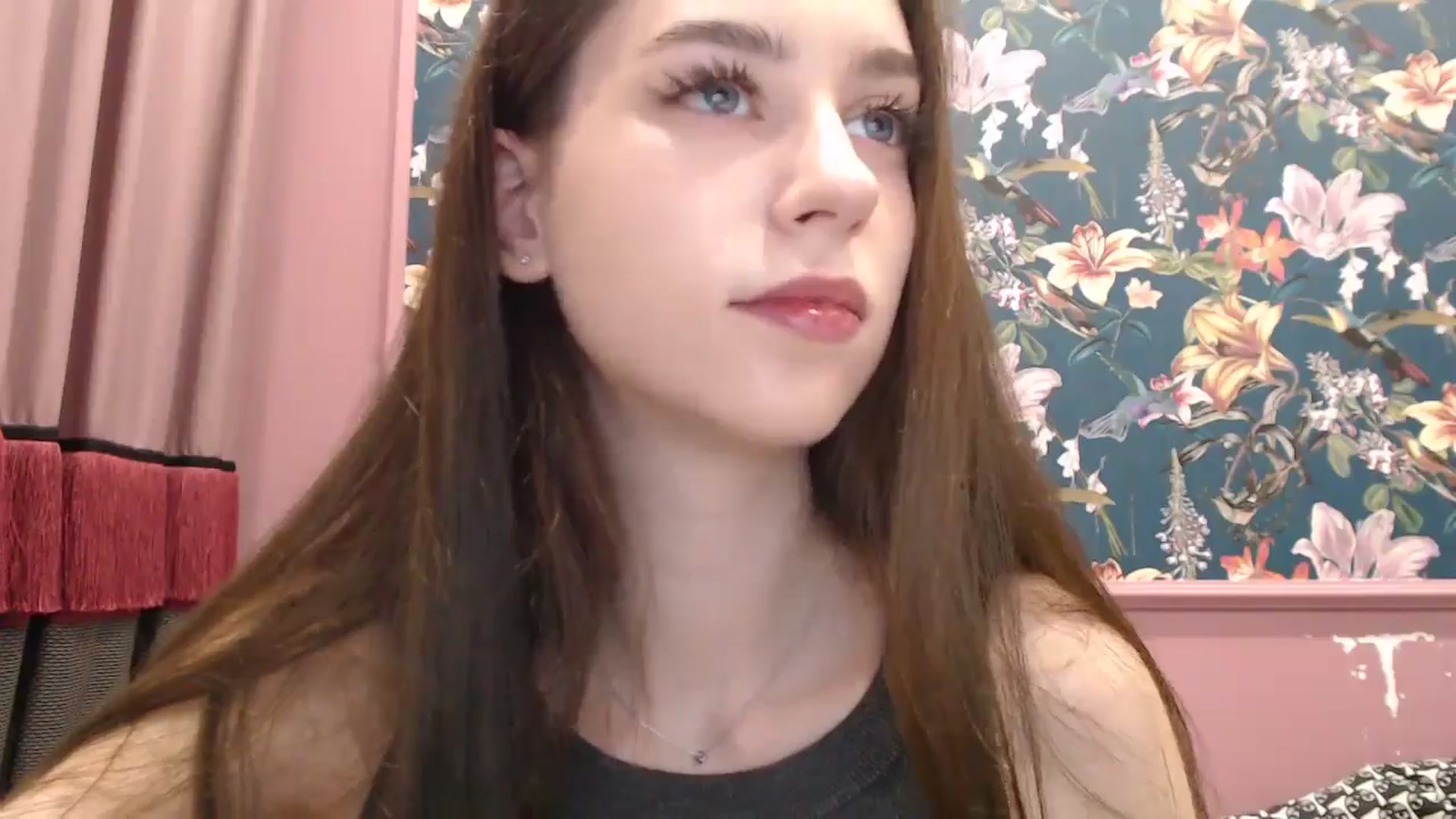 Gallery image thumbnail from ElsieF_'s myfreecams stream on, 06/16/2025, 18:58 image 13 of 20