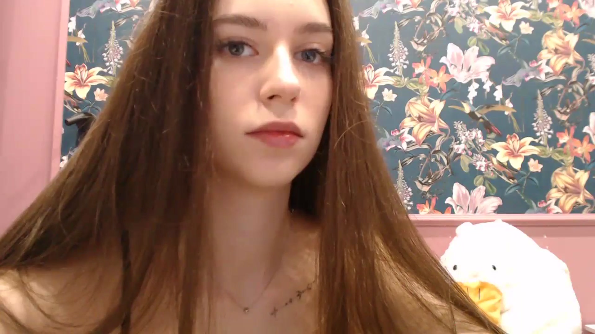 Gallery image thumbnail from ElsieF_'s myfreecams stream on, 06/22/2025, 18:25 image 9 of 20